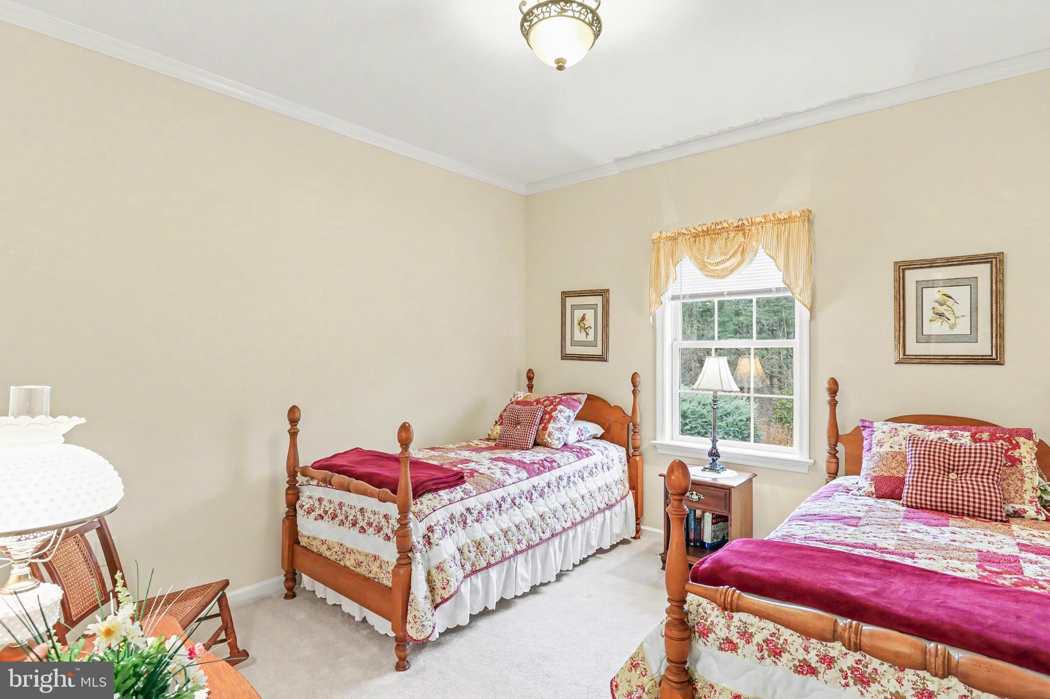 BRIAR LAKE - Residential