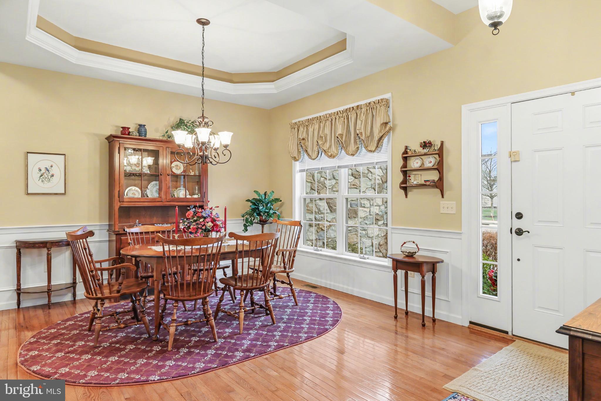 BRIAR LAKE - Residential