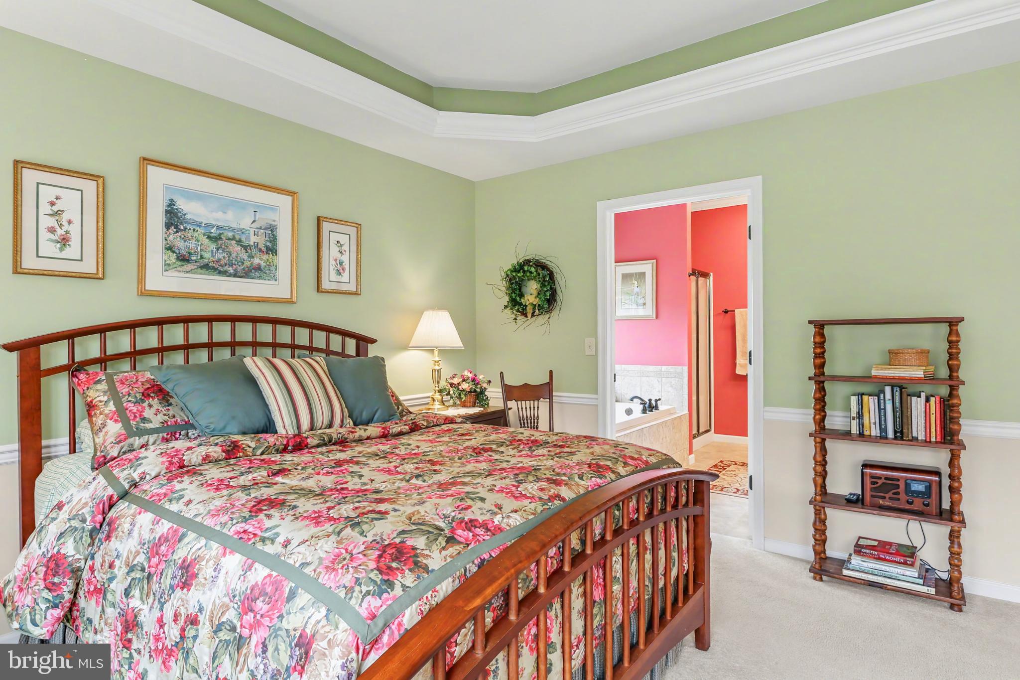 BRIAR LAKE - Residential