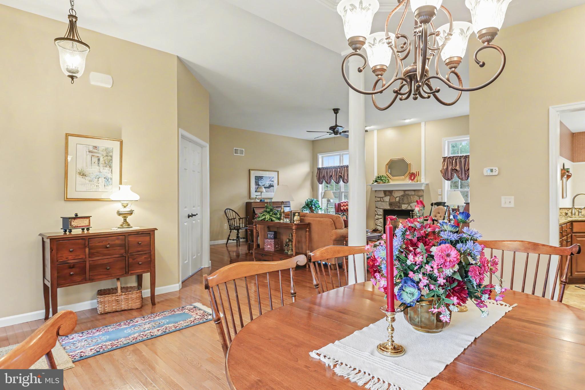 BRIAR LAKE - Residential