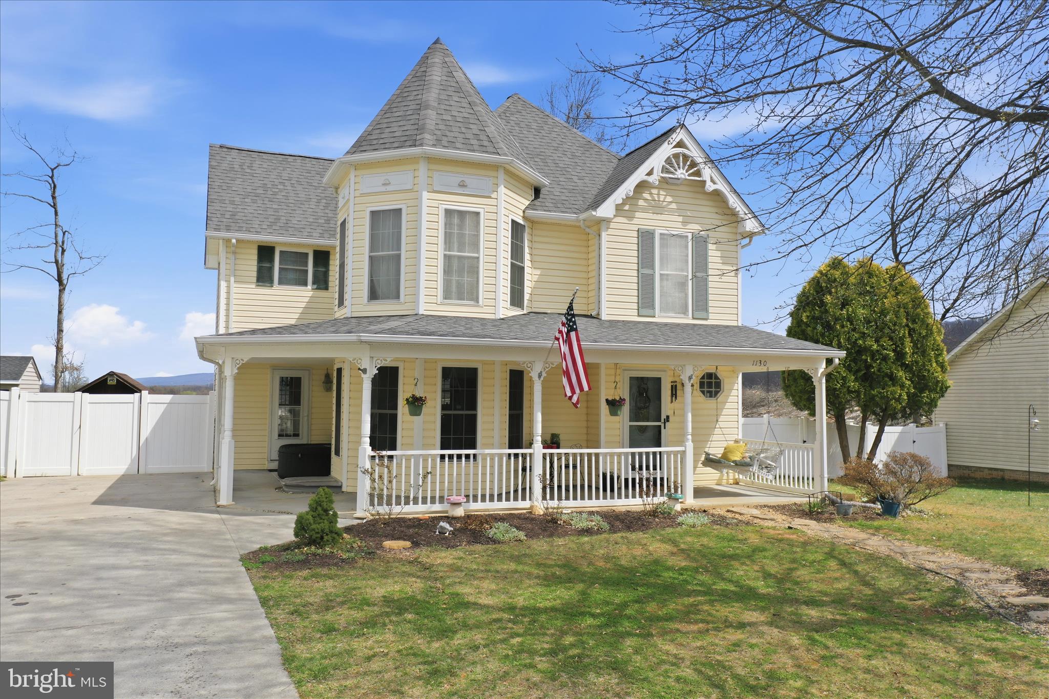 HAPPY CREEK KNOLLS SECTION 1 - Residential