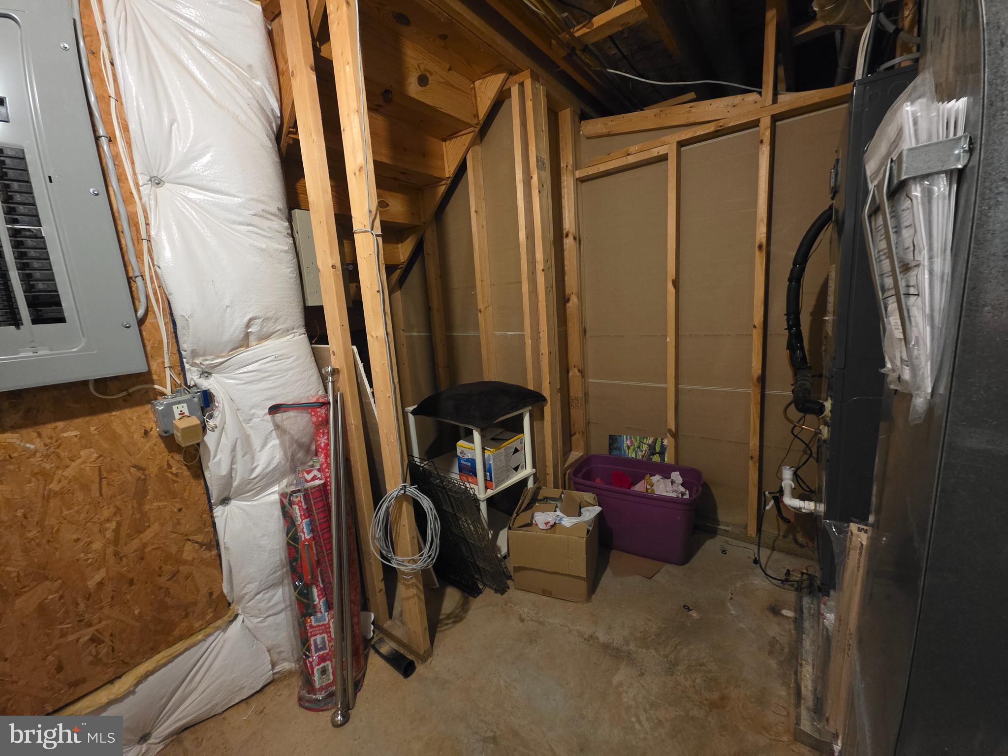 HAPPY CREEK KNOLLS SECTION 1 - Residential