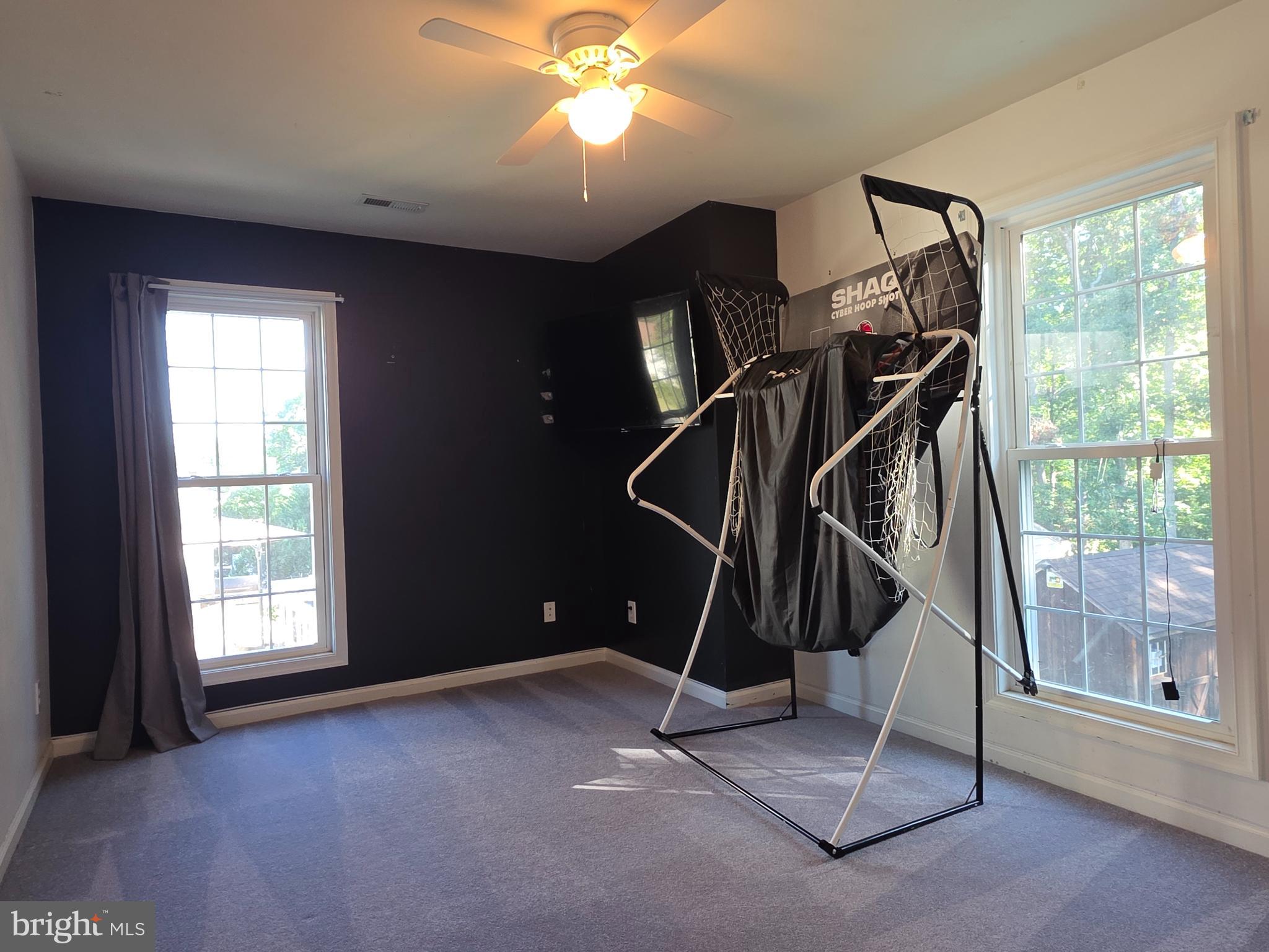 HAPPY CREEK KNOLLS SECTION 1 - Residential