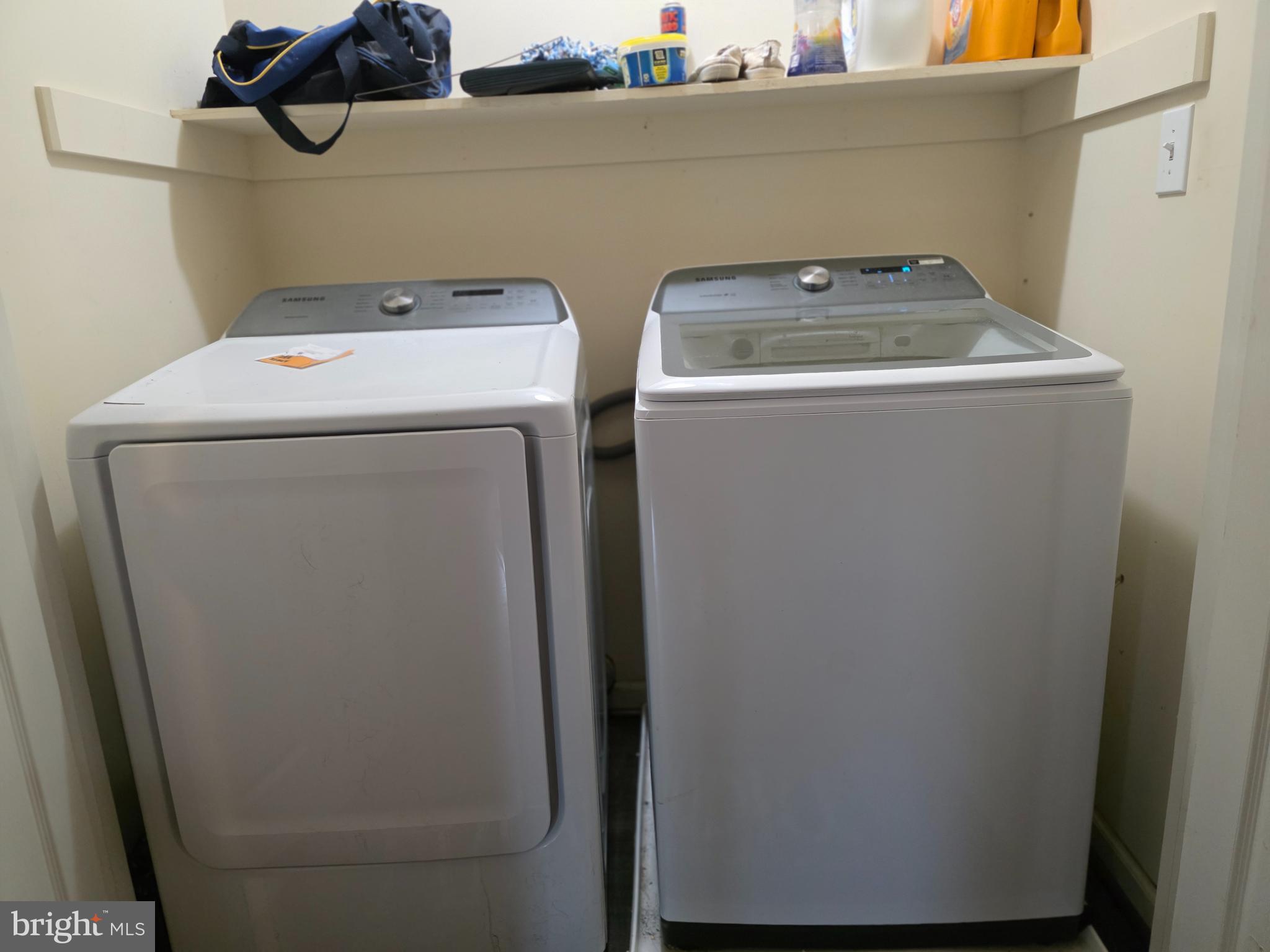 HAPPY CREEK KNOLLS SECTION 1 - Residential