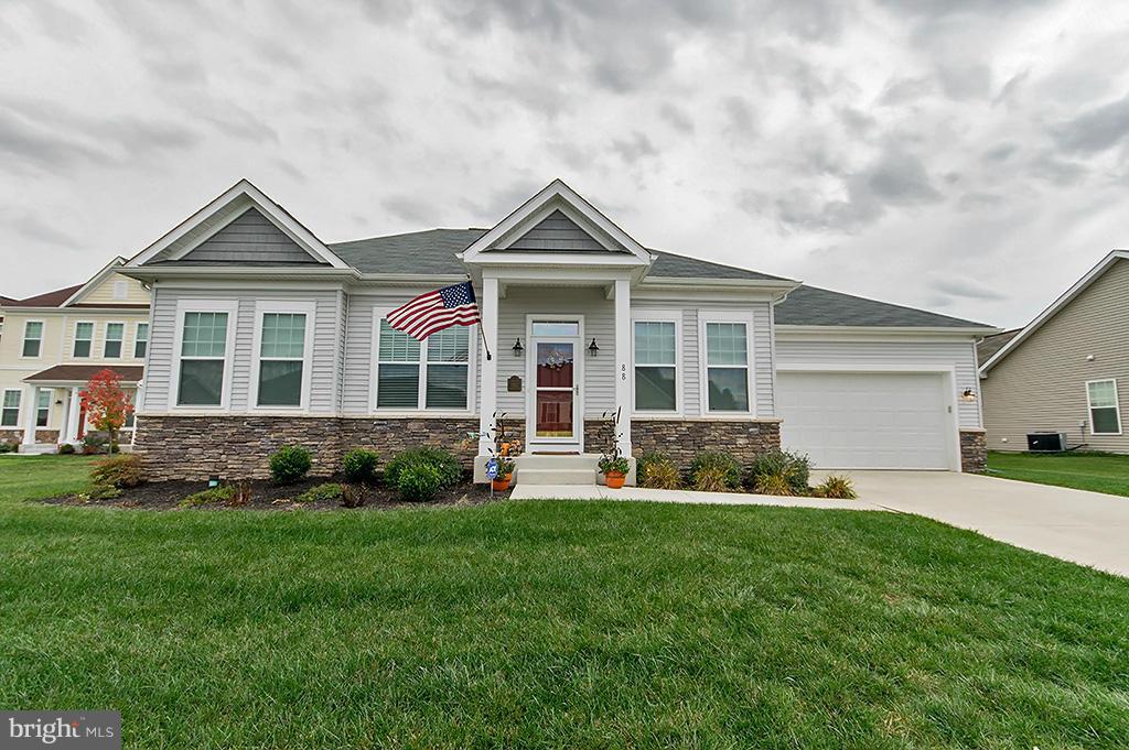 ARCADIA SPRINGS - Residential