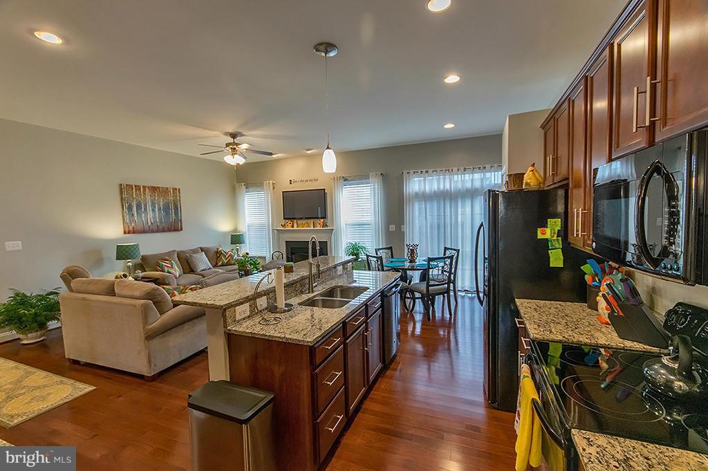 ARCADIA SPRINGS - Residential