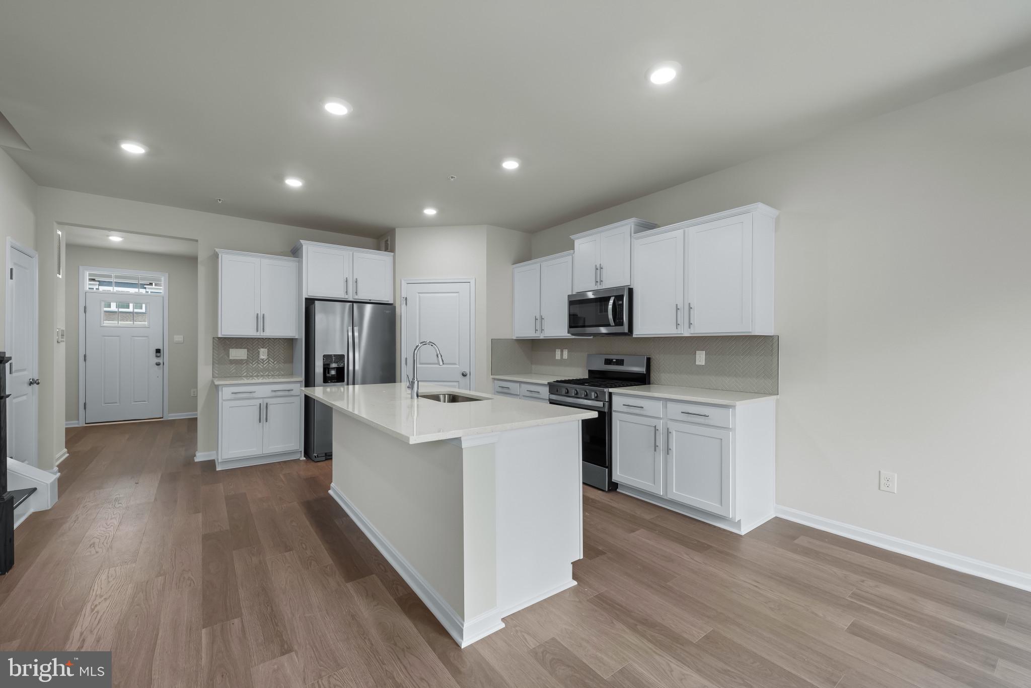 467 ENSEMBLE WAY