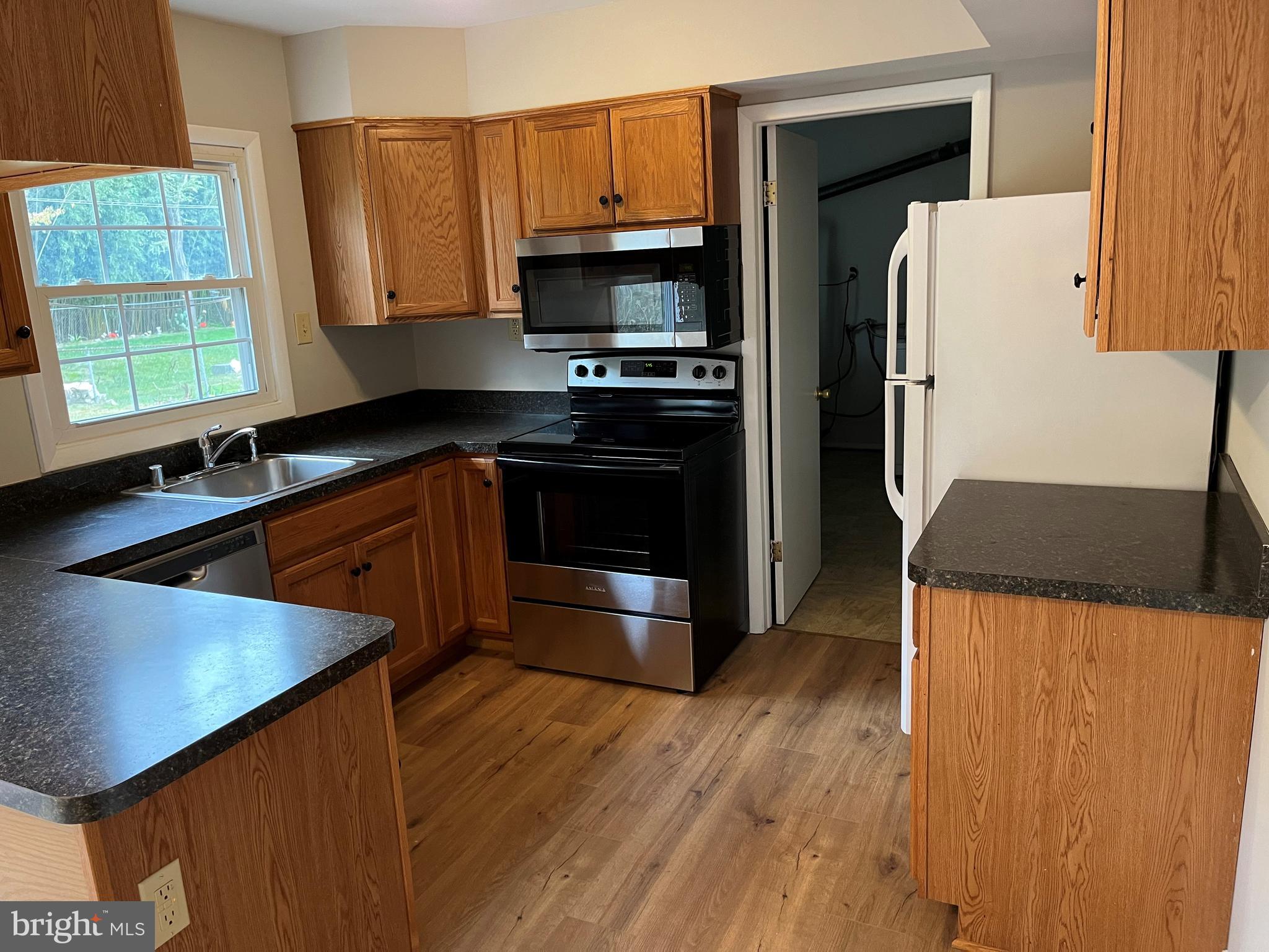 MEADOWBROOK AT BELAIR - Residential Lease