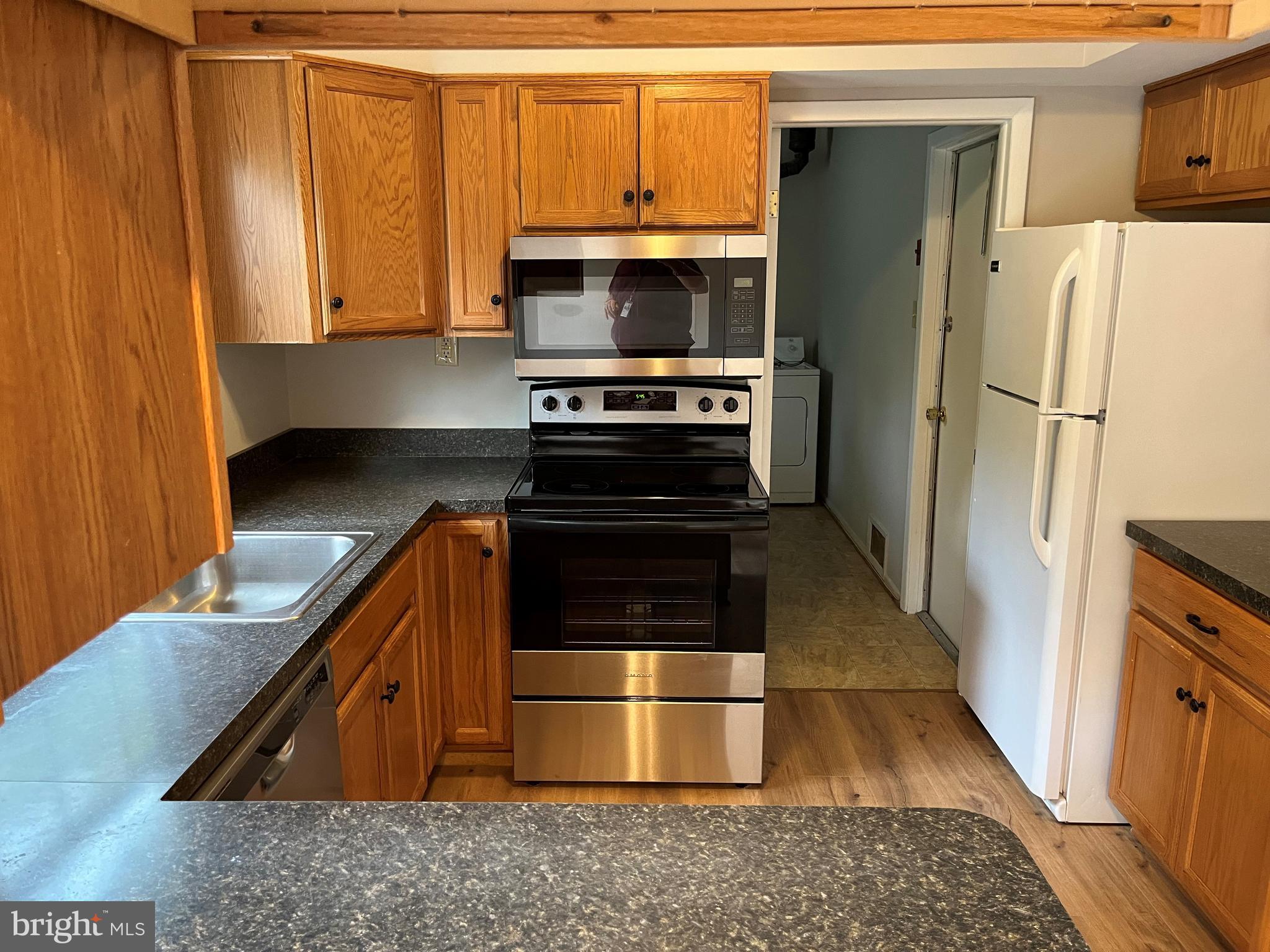 MEADOWBROOK AT BELAIR - Residential Lease