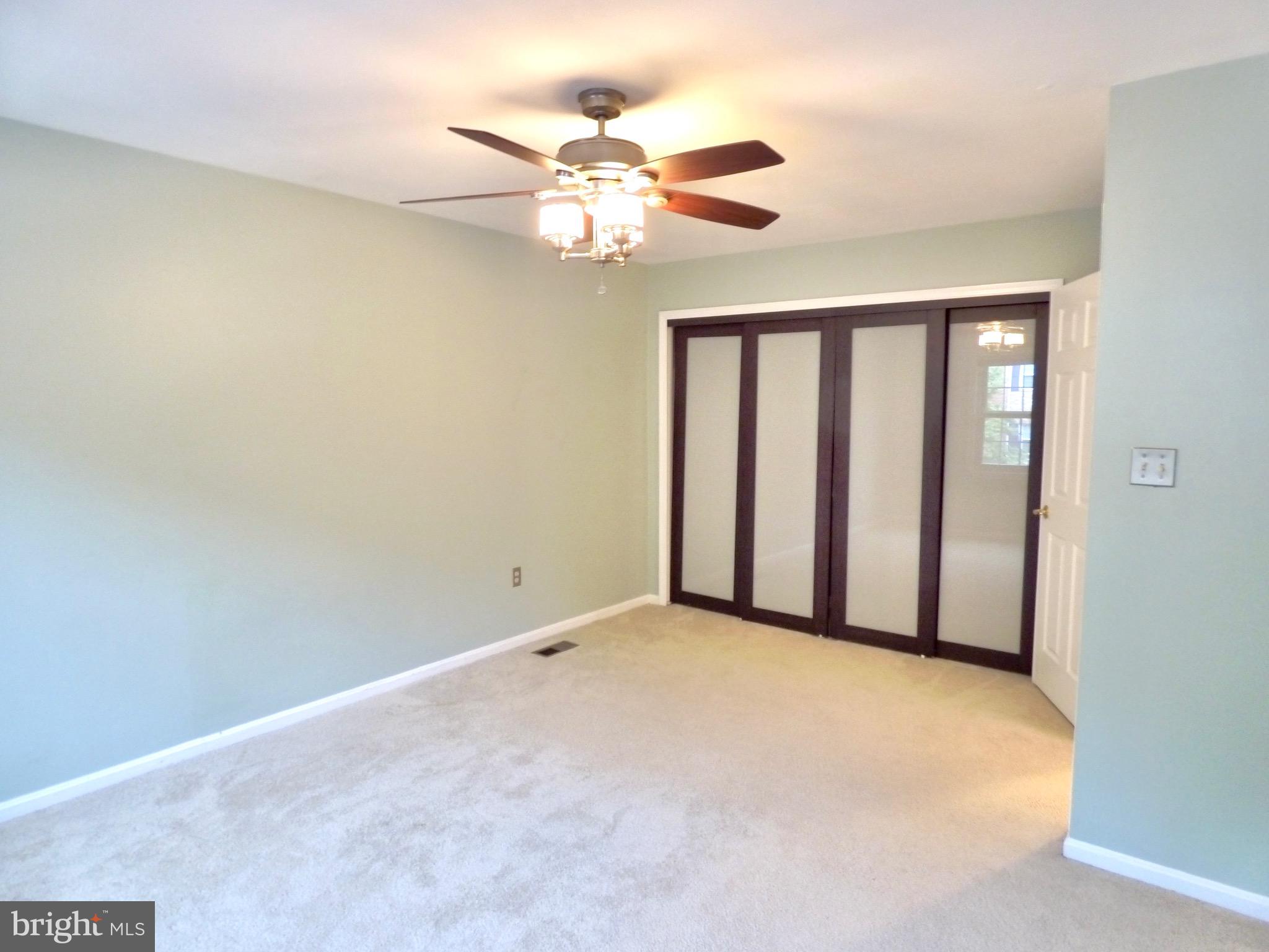 RESTON - Residential Lease