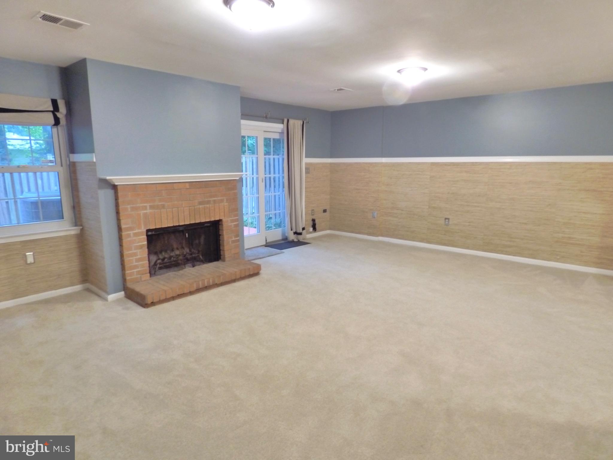 RESTON - Residential Lease