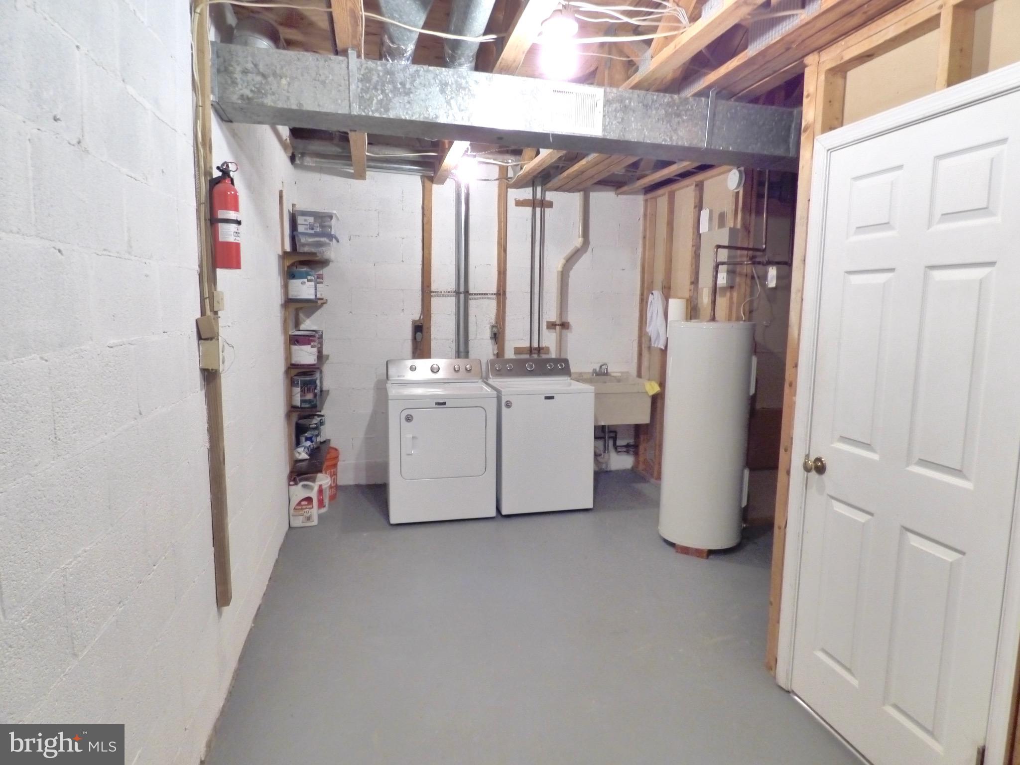 RESTON - Residential Lease