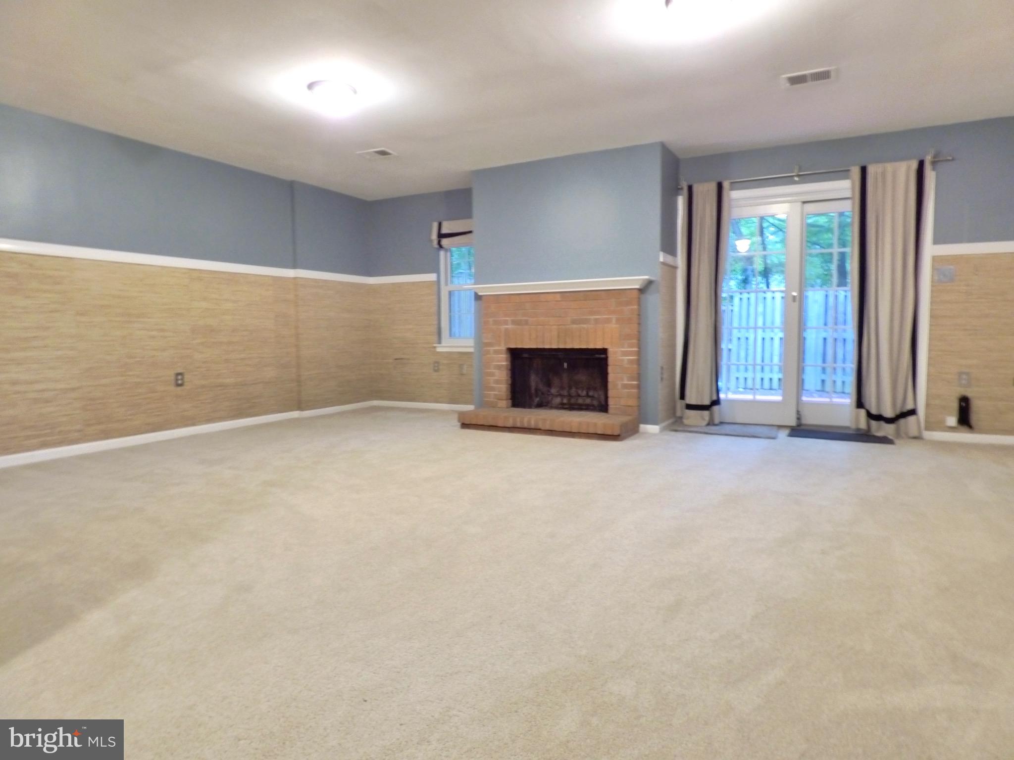 RESTON - Residential Lease