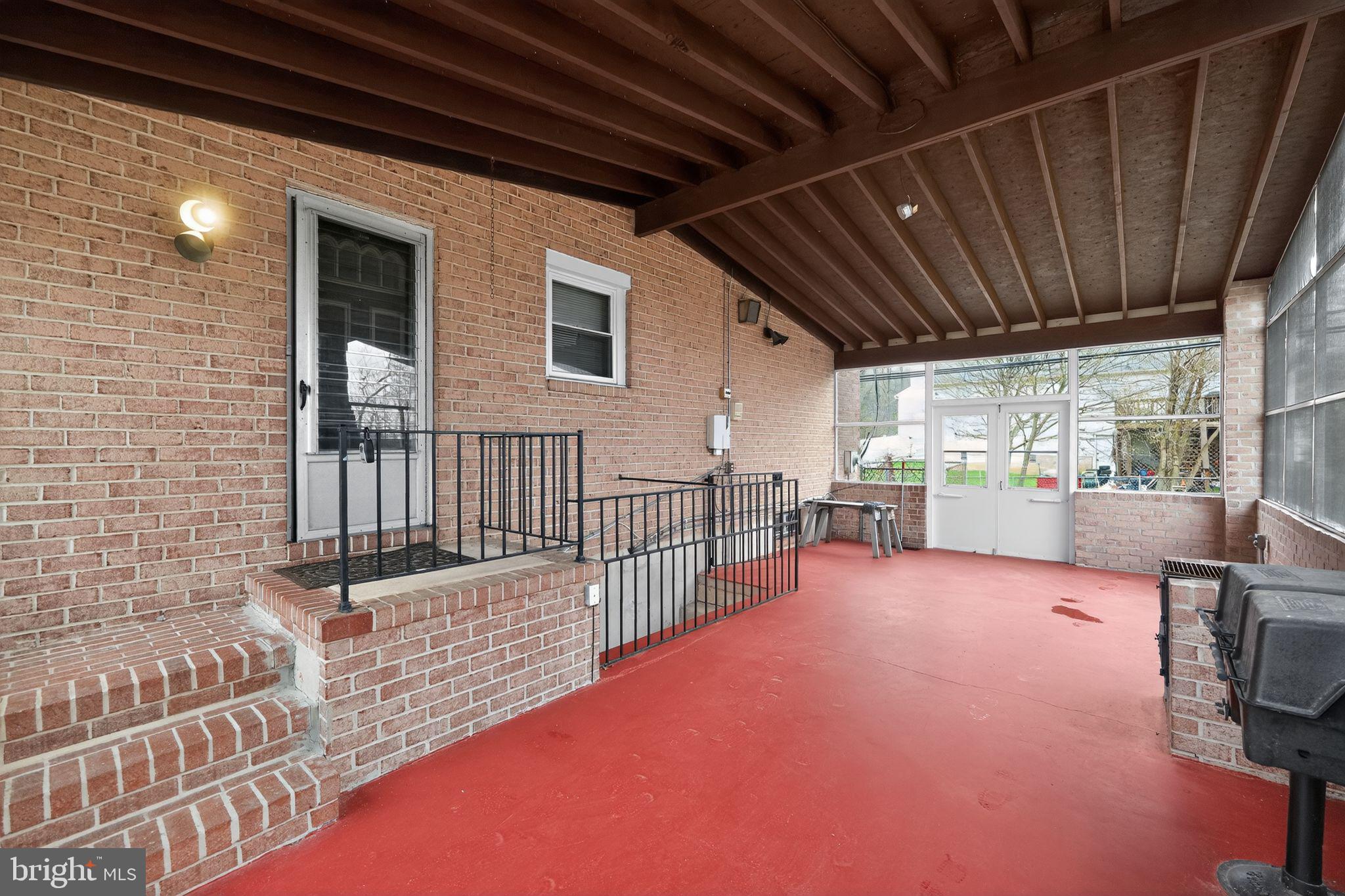 RANDALLSTOWN - Residential