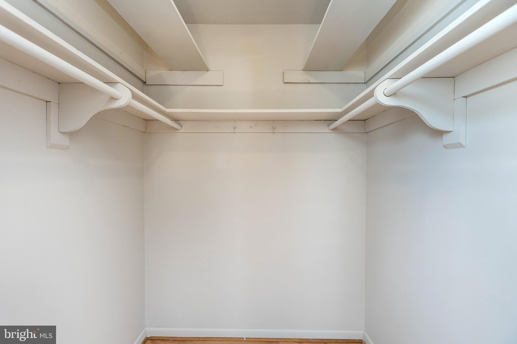 ROCK CREEK MANOR - Residential