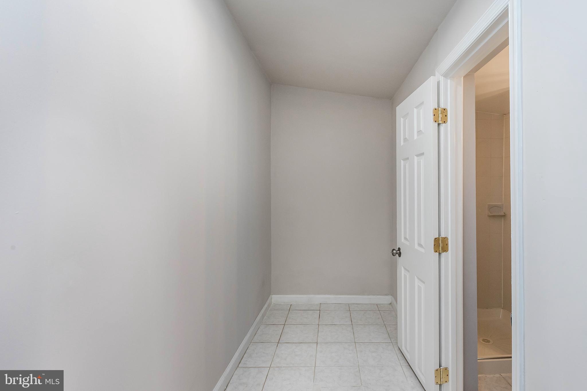 ROCK CREEK MANOR - Residential