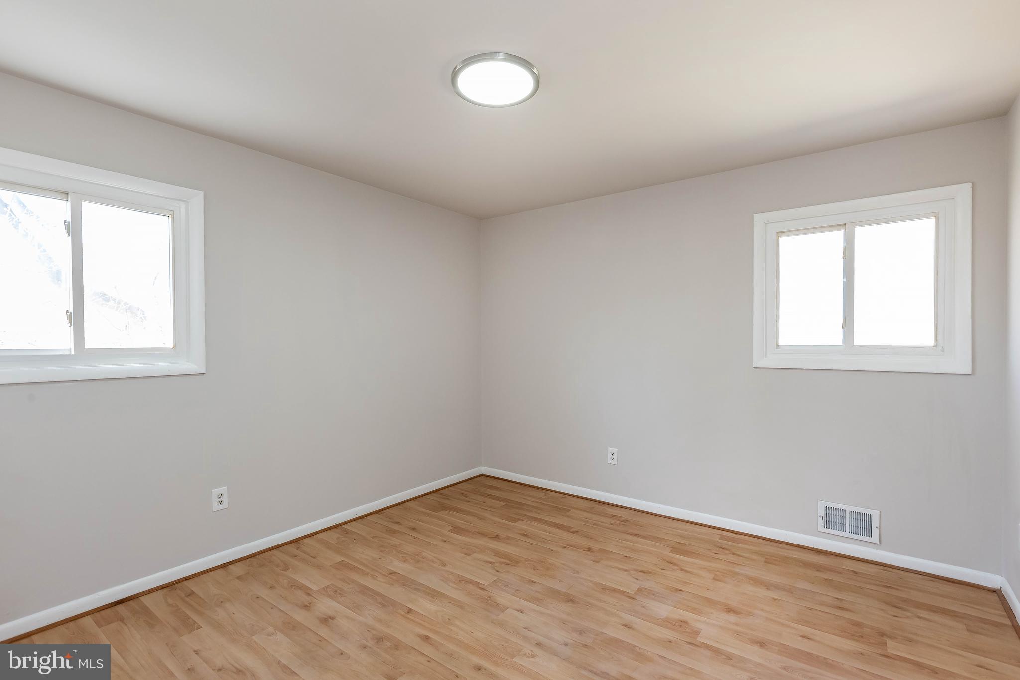 ROCK CREEK MANOR - Residential