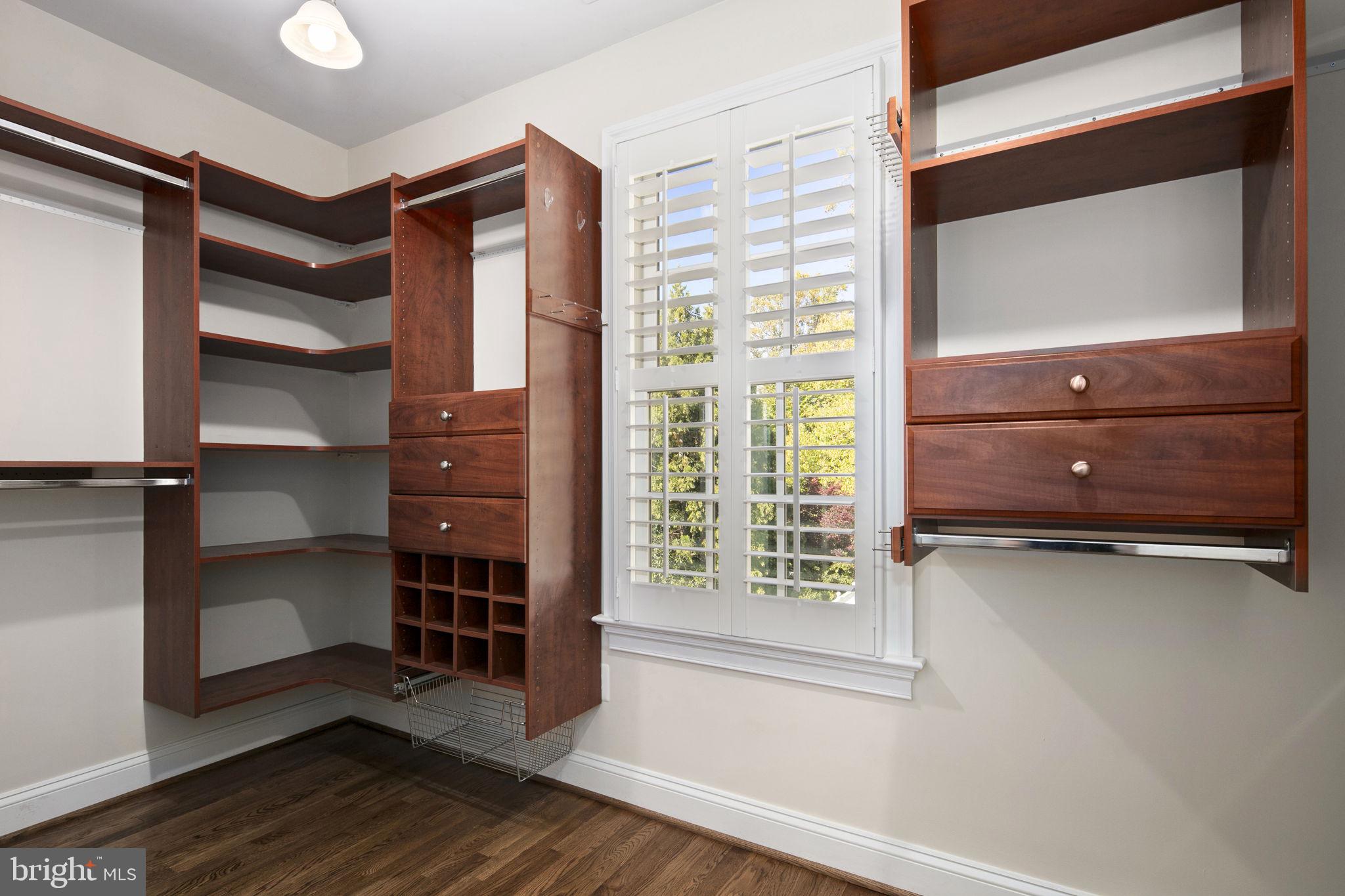 BROCKWOOD - Residential