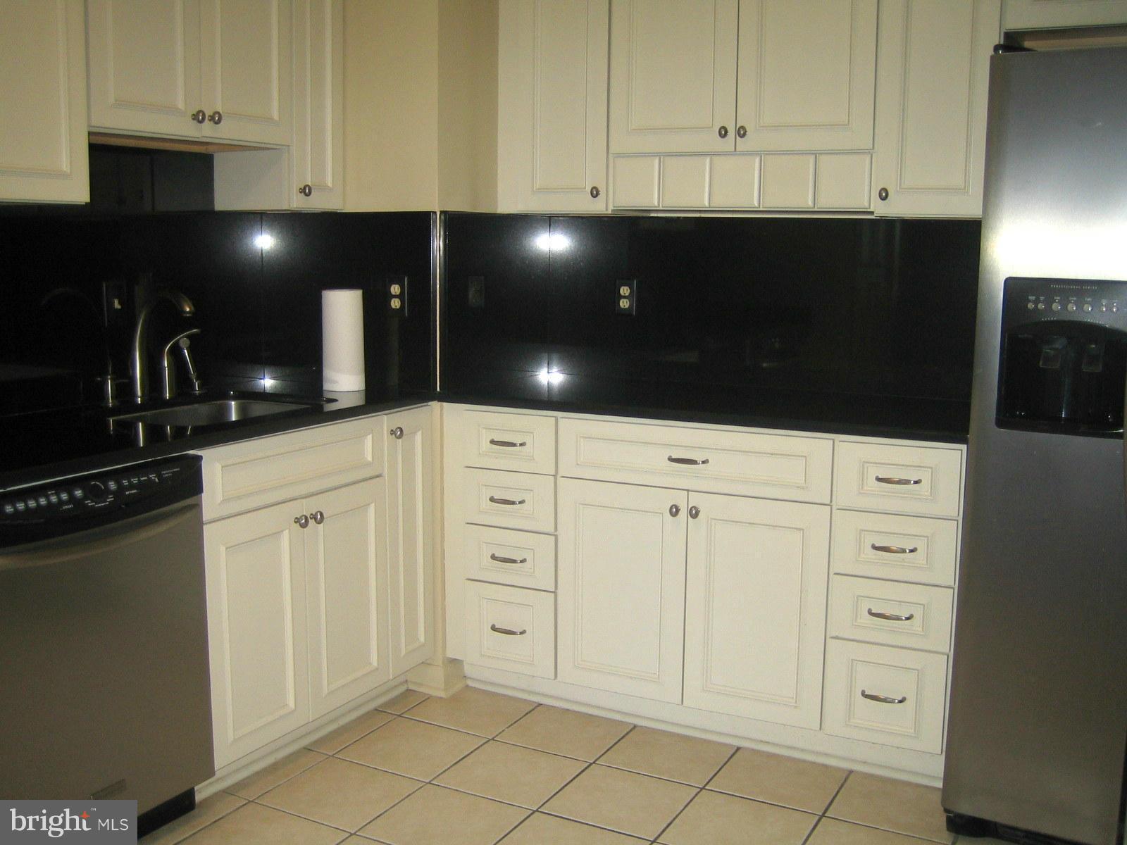 SKYLINE HOUSE - Residential Lease