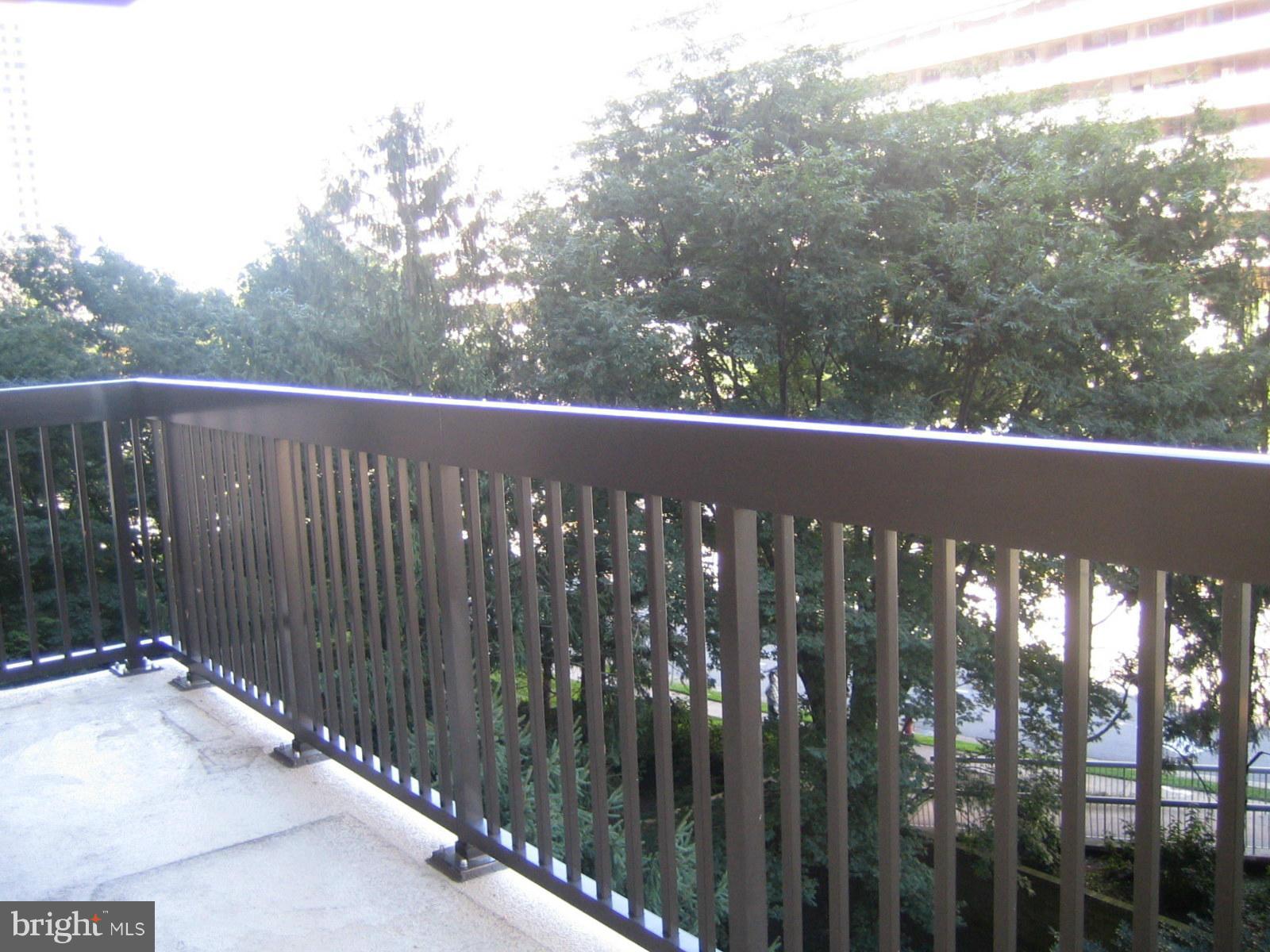 SKYLINE HOUSE - Residential Lease