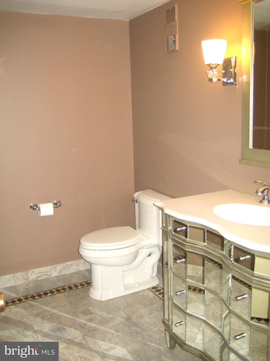 SKYLINE HOUSE - Residential Lease