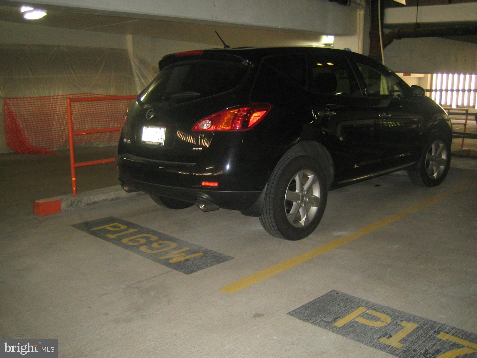 SKYLINE HOUSE - Residential Lease