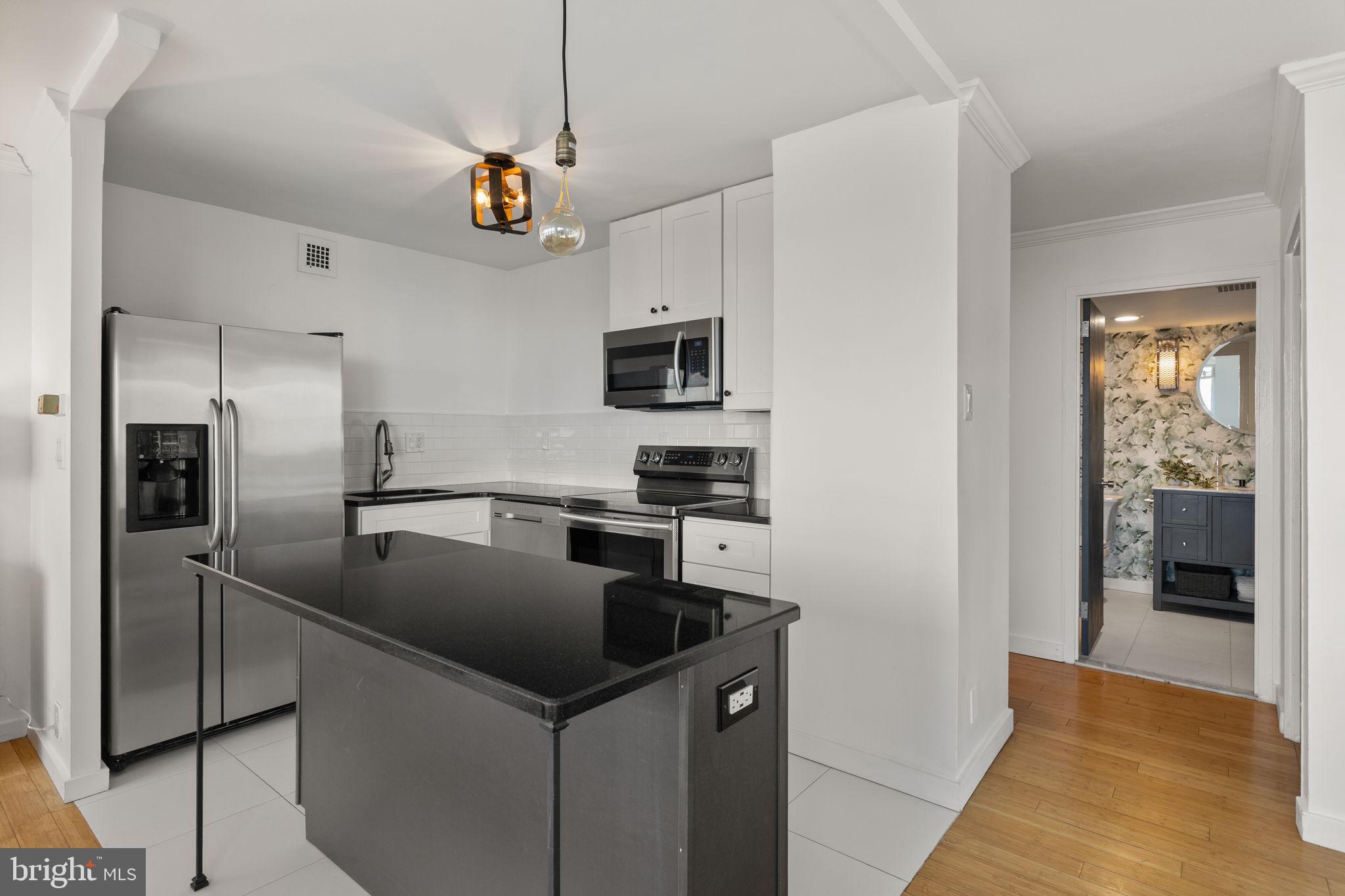 224 W RITTENHOUSE SQUARE 30 2311