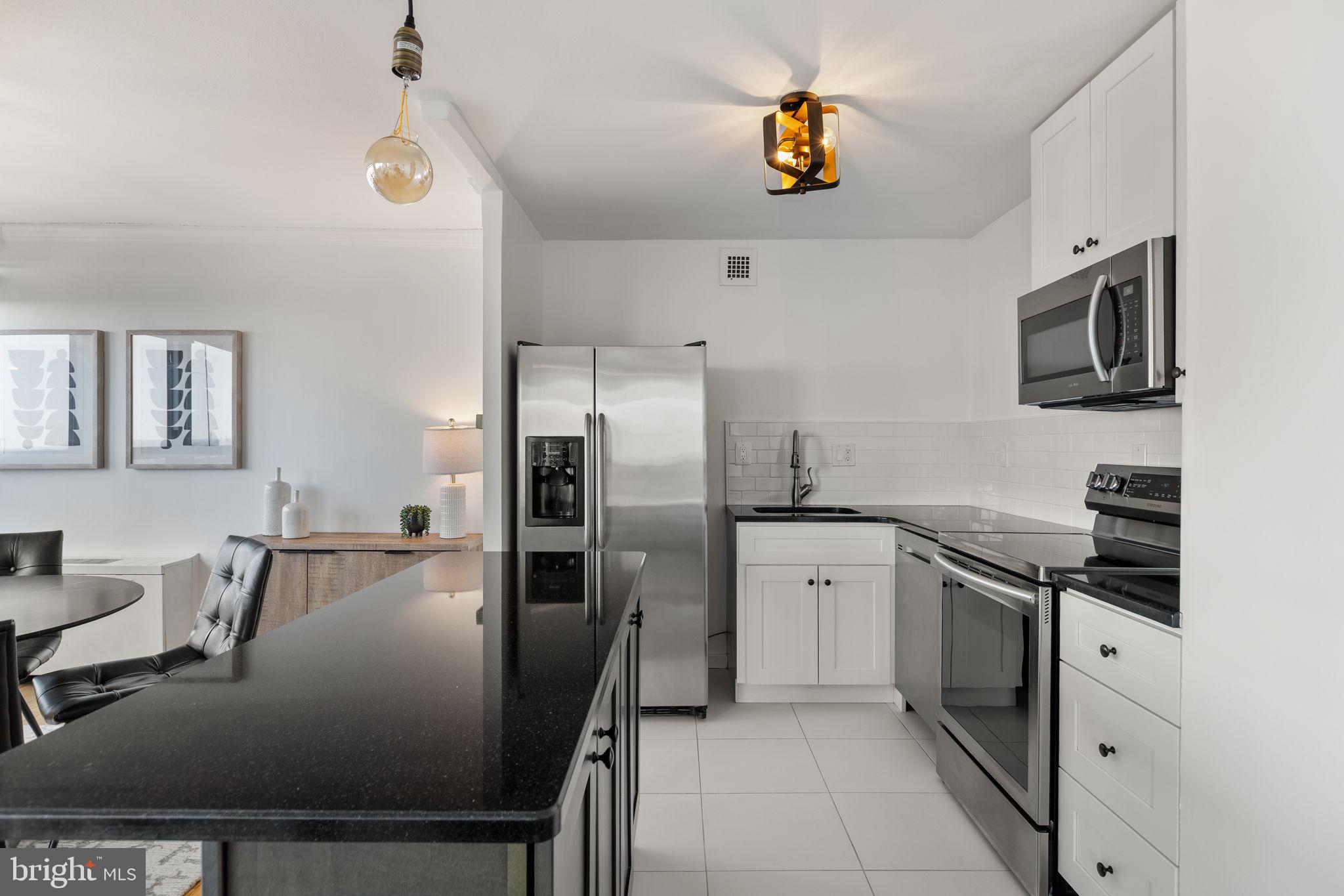 224 W RITTENHOUSE SQUARE 30 2311