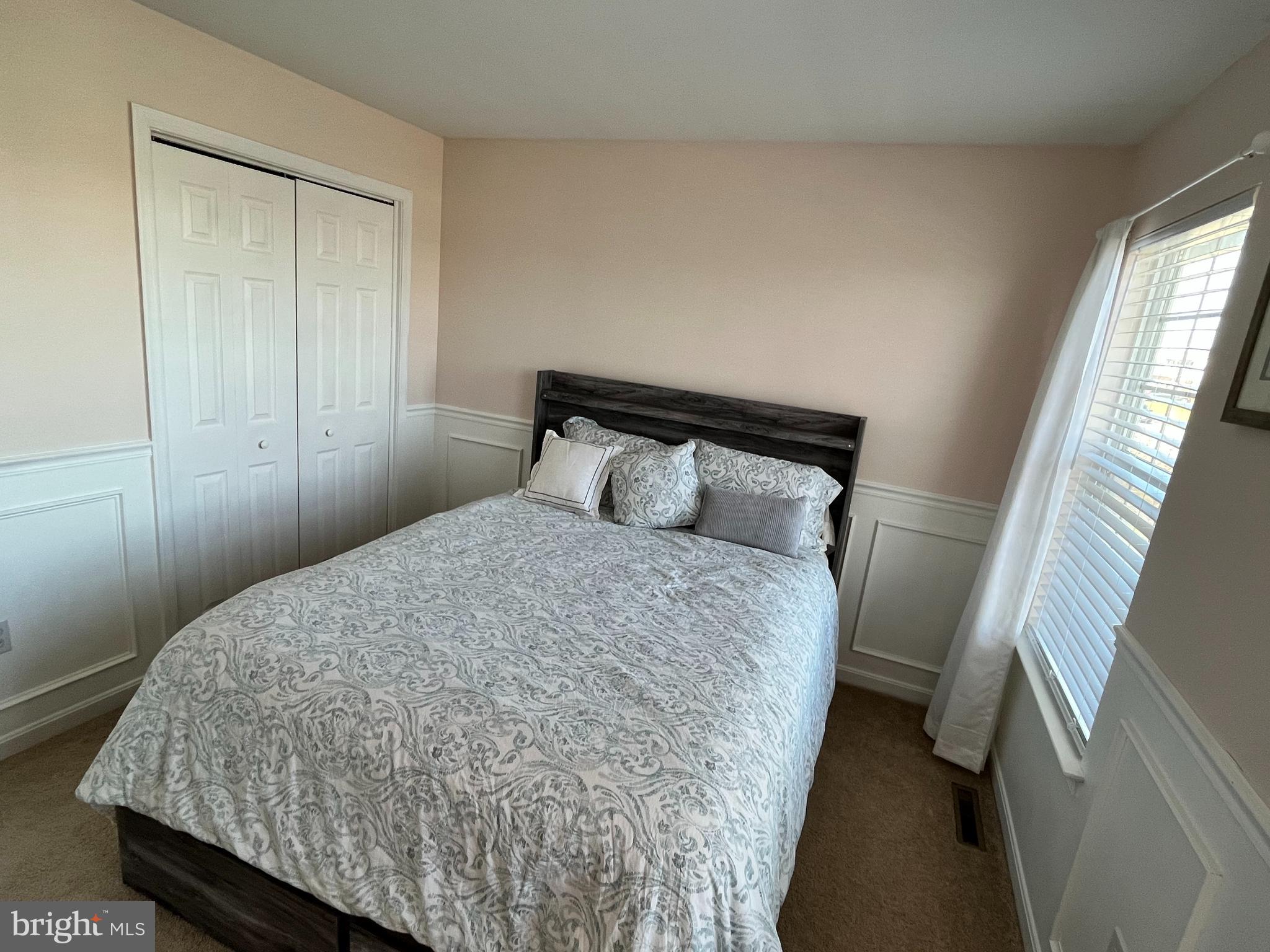 SOUTH MOUNTAIN ESTATES - Residential