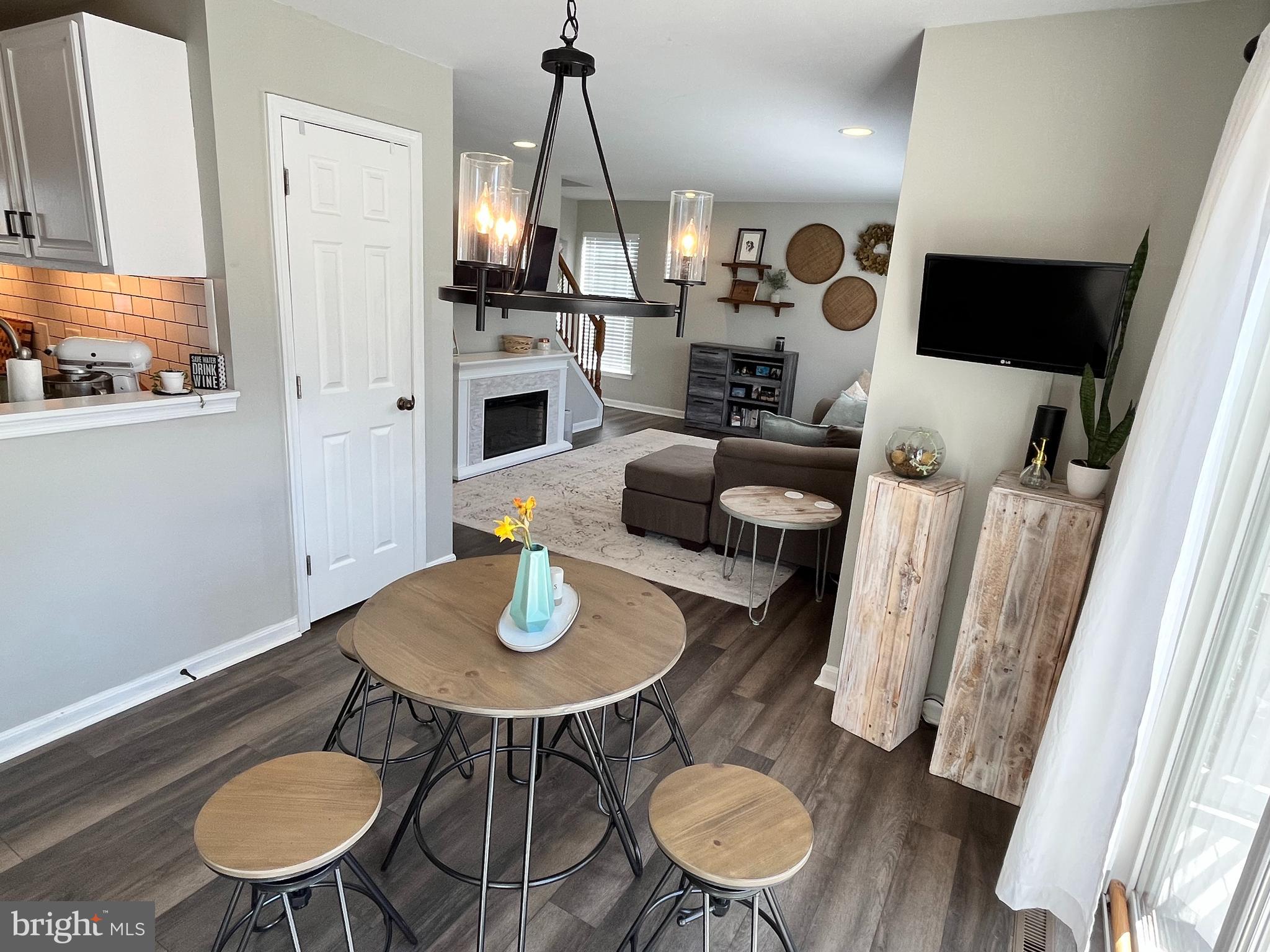 SOUTH MOUNTAIN ESTATES - Residential