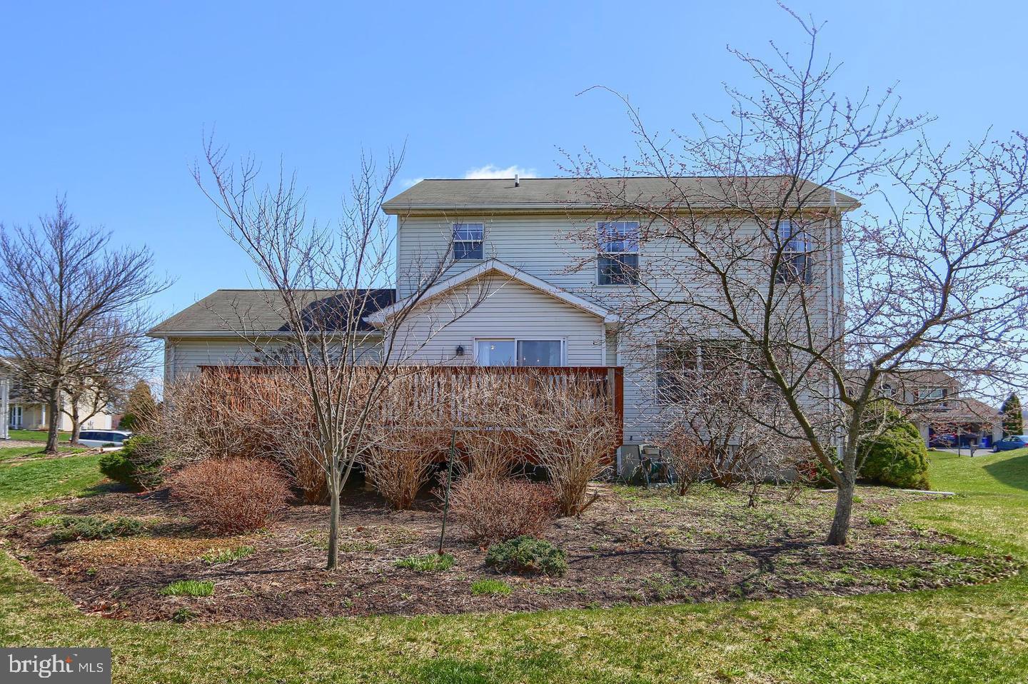 SOUTH MOUNTAIN ESTATES - Residential