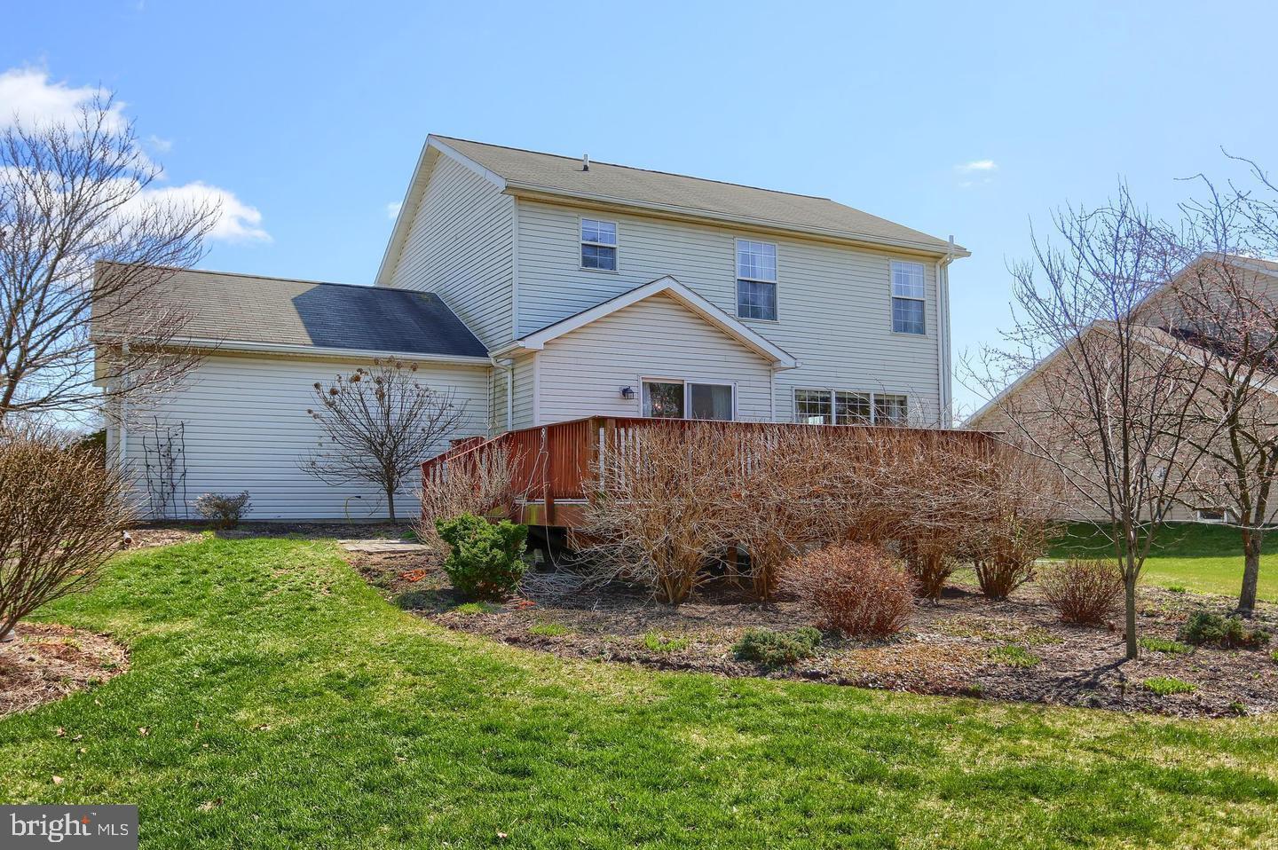 SOUTH MOUNTAIN ESTATES - Residential