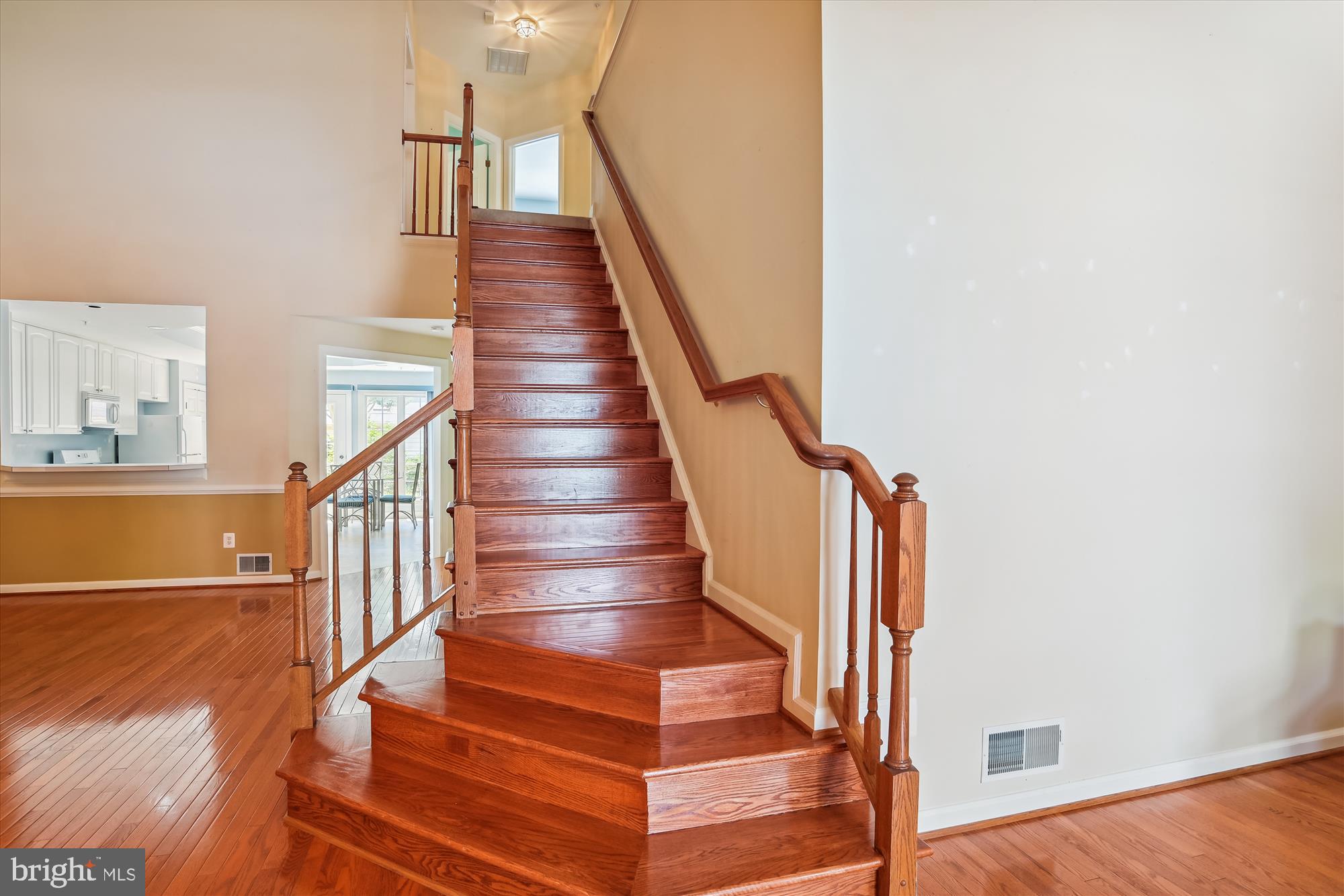 SOUTH RIVER COLONY - Residential