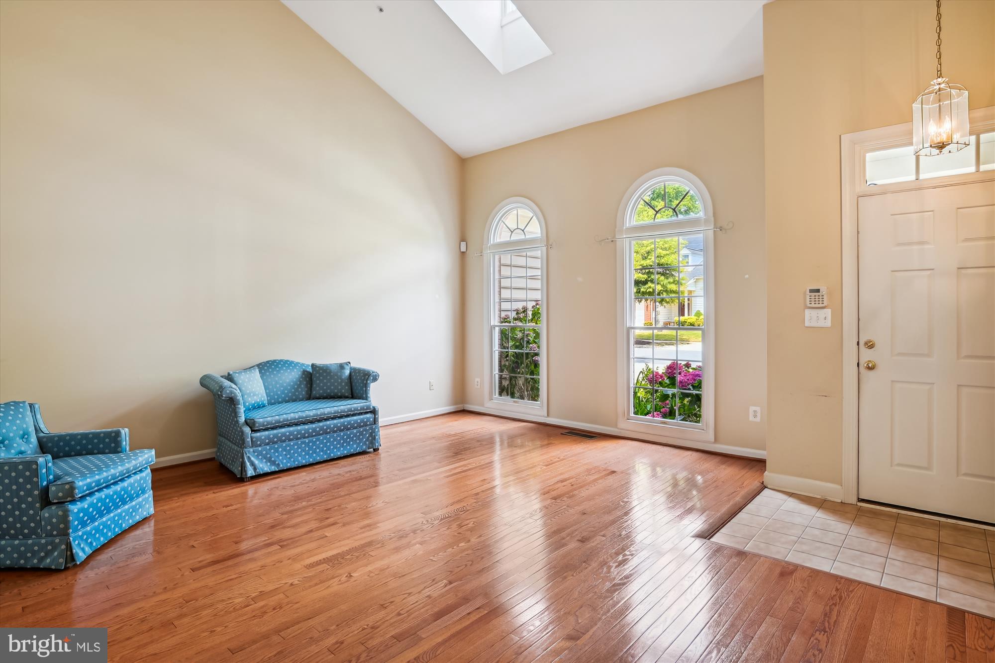 SOUTH RIVER COLONY - Residential