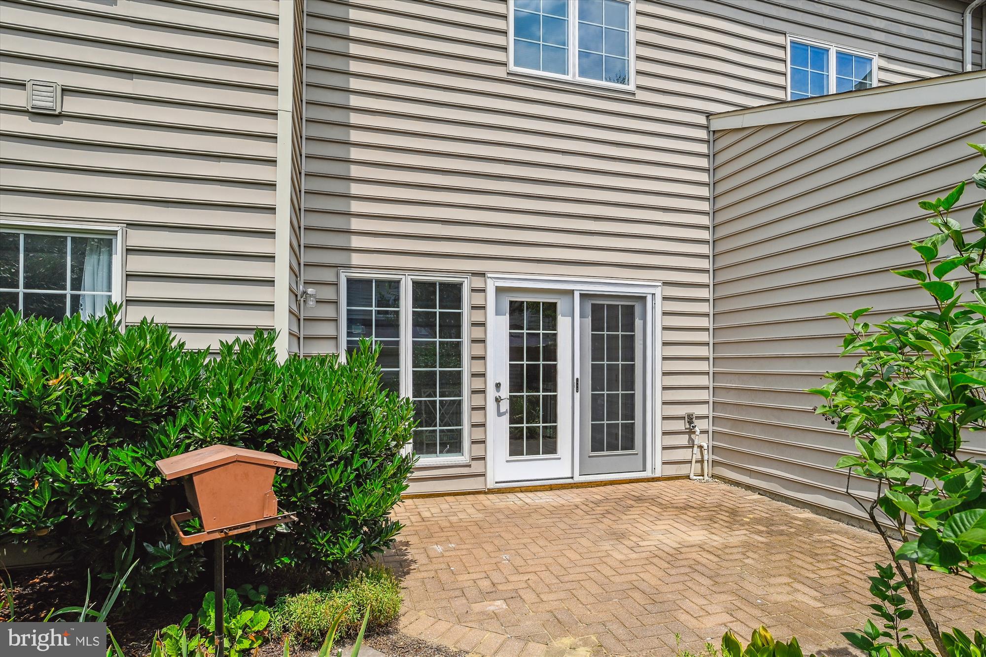 SOUTH RIVER COLONY - Residential