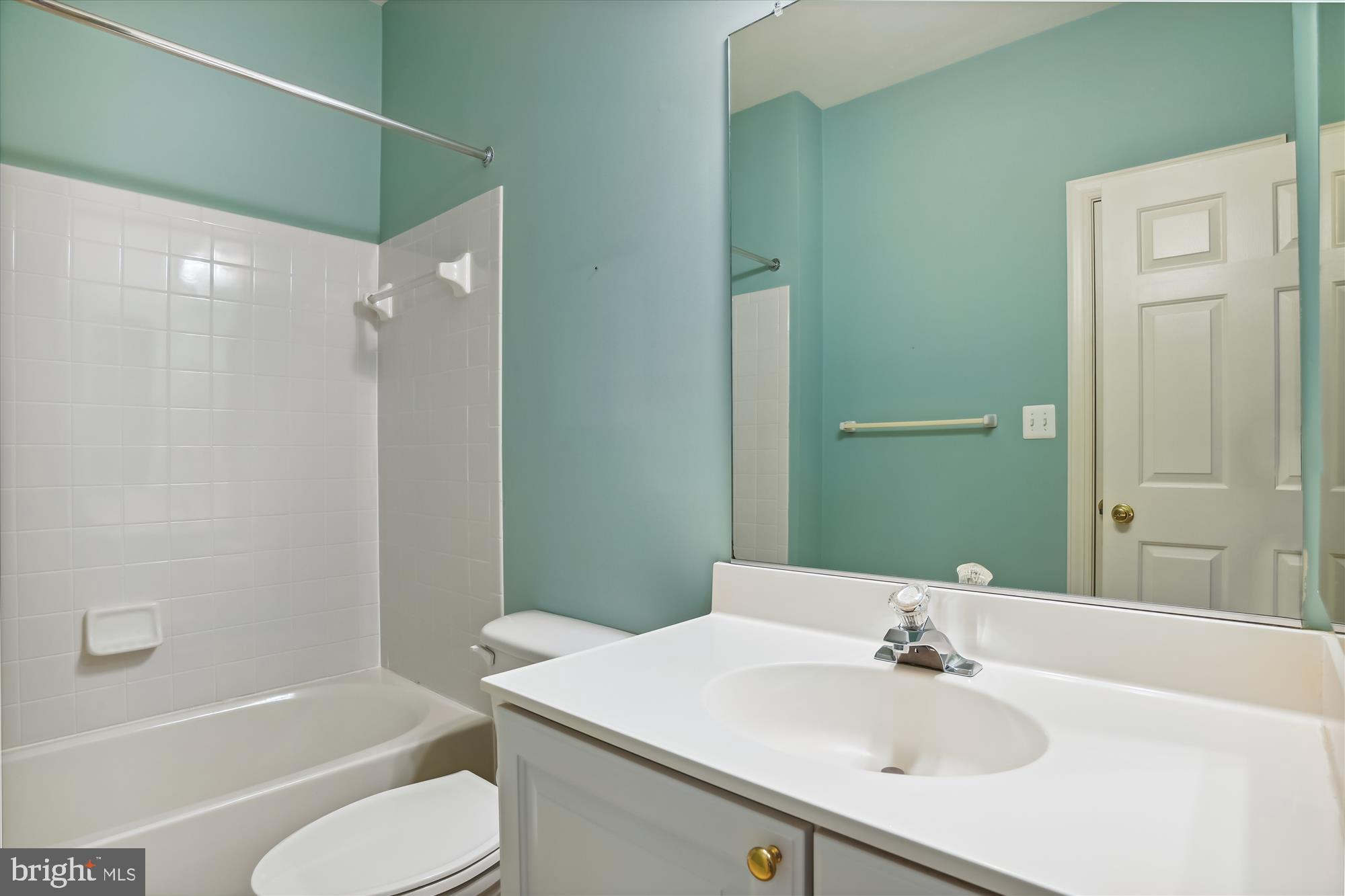 SOUTH RIVER COLONY - Residential