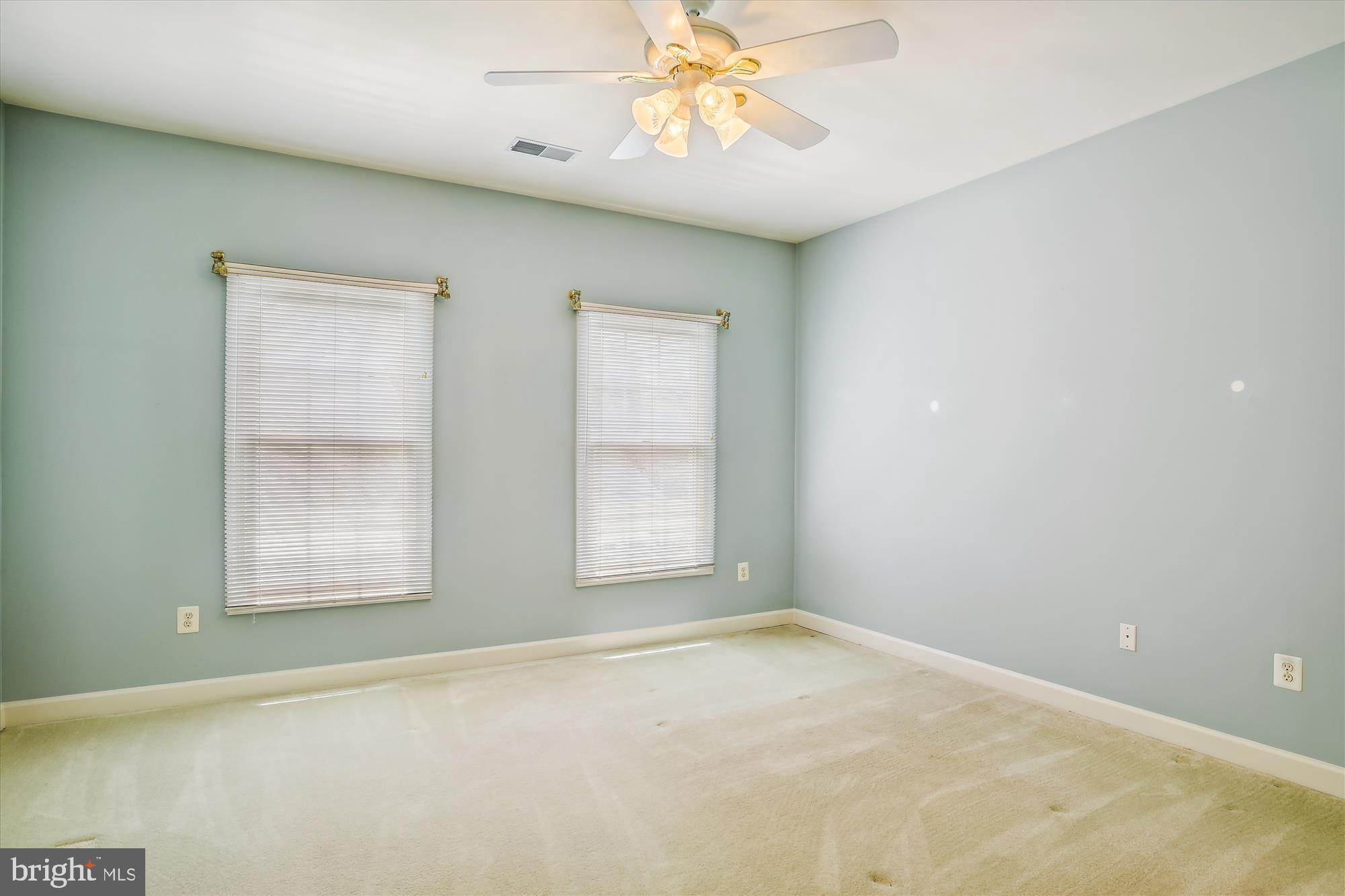 SOUTH RIVER COLONY - Residential