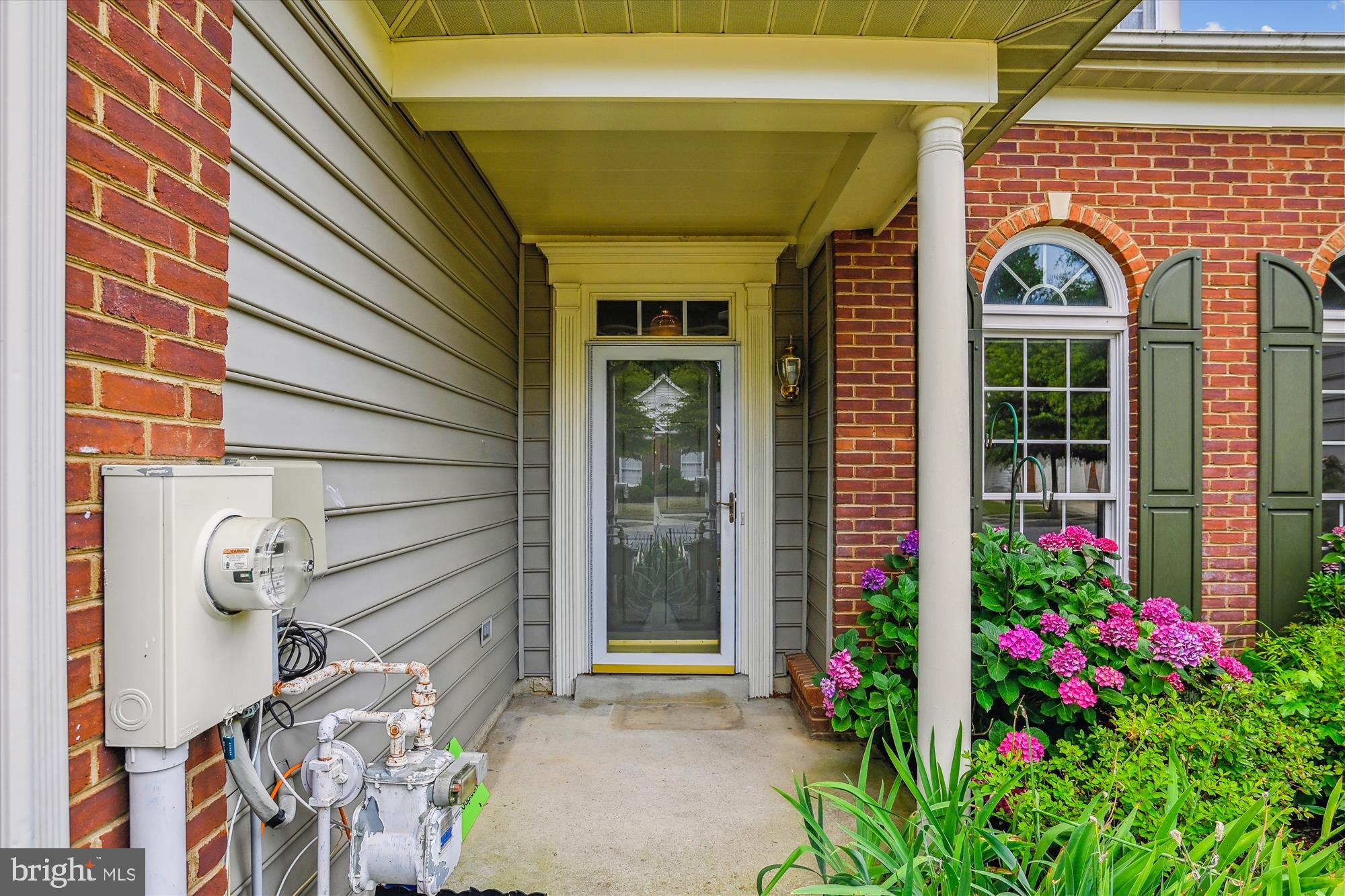 SOUTH RIVER COLONY - Residential