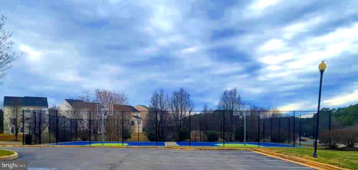 ESTATES AT LEE'S PARKE - Residential