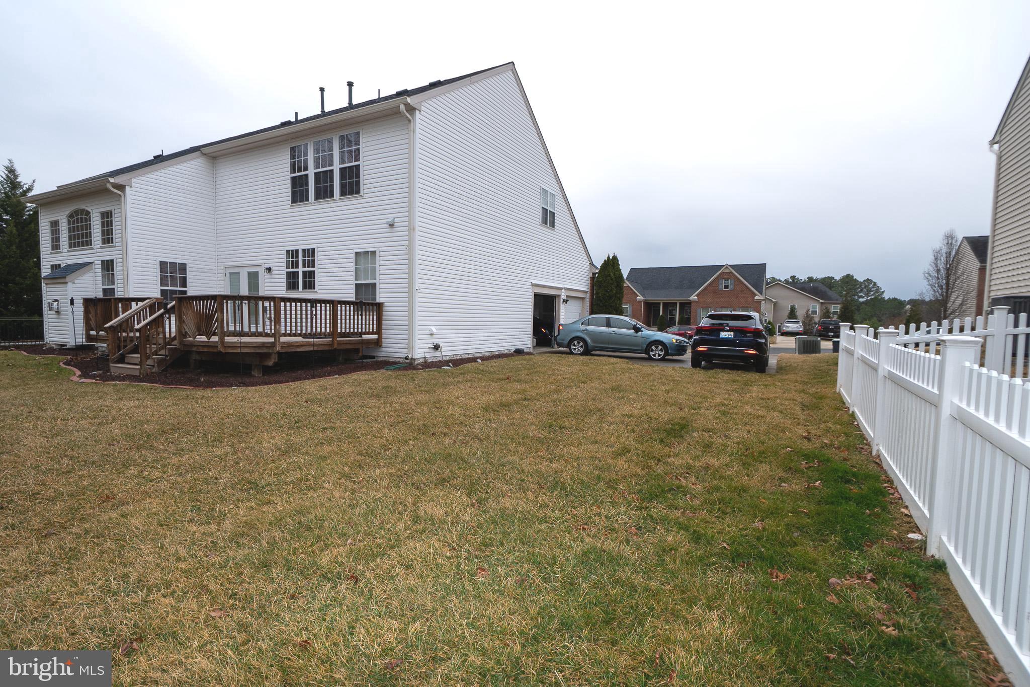 ESTATES AT LEE'S PARKE - Residential