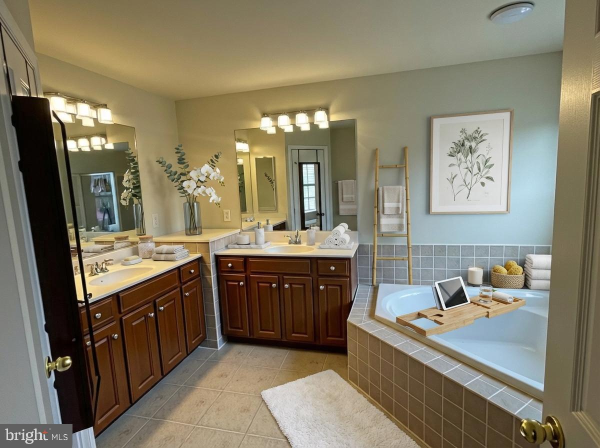 ESTATES AT LEE'S PARKE - Residential