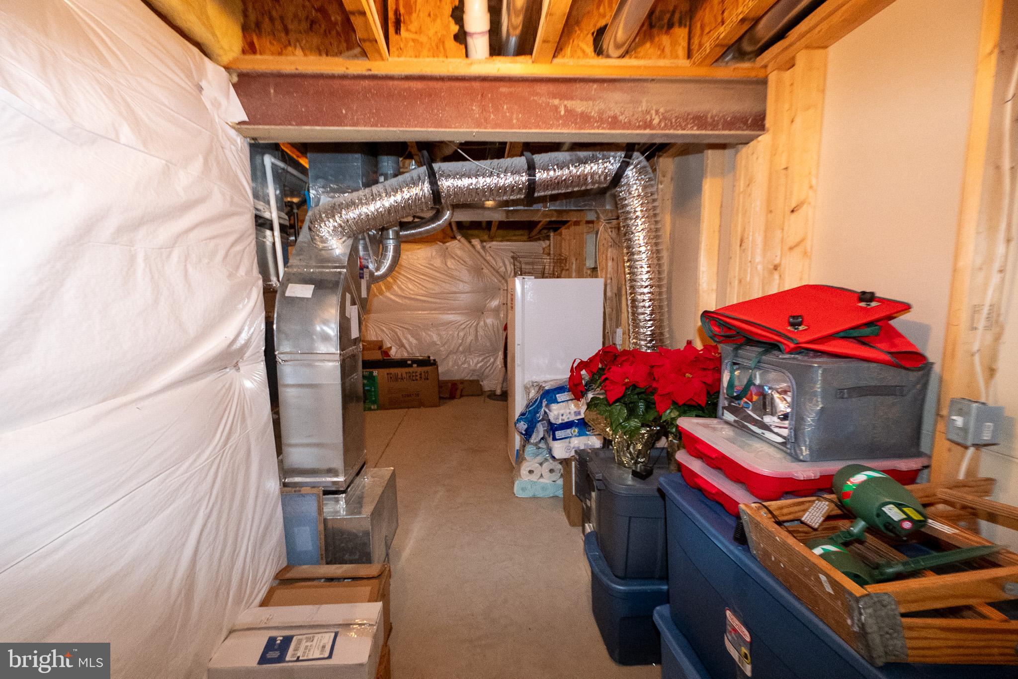 ESTATES AT LEE'S PARKE - Residential