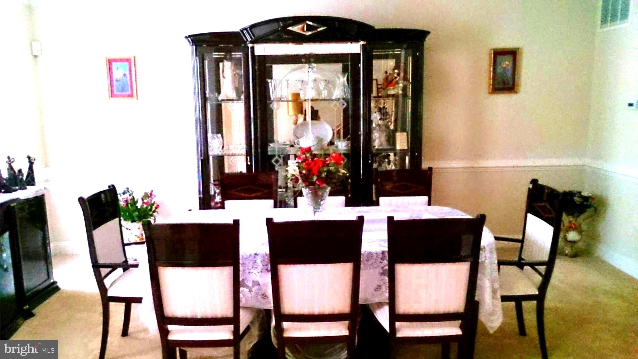 ESTATES AT LEE'S PARKE - Residential