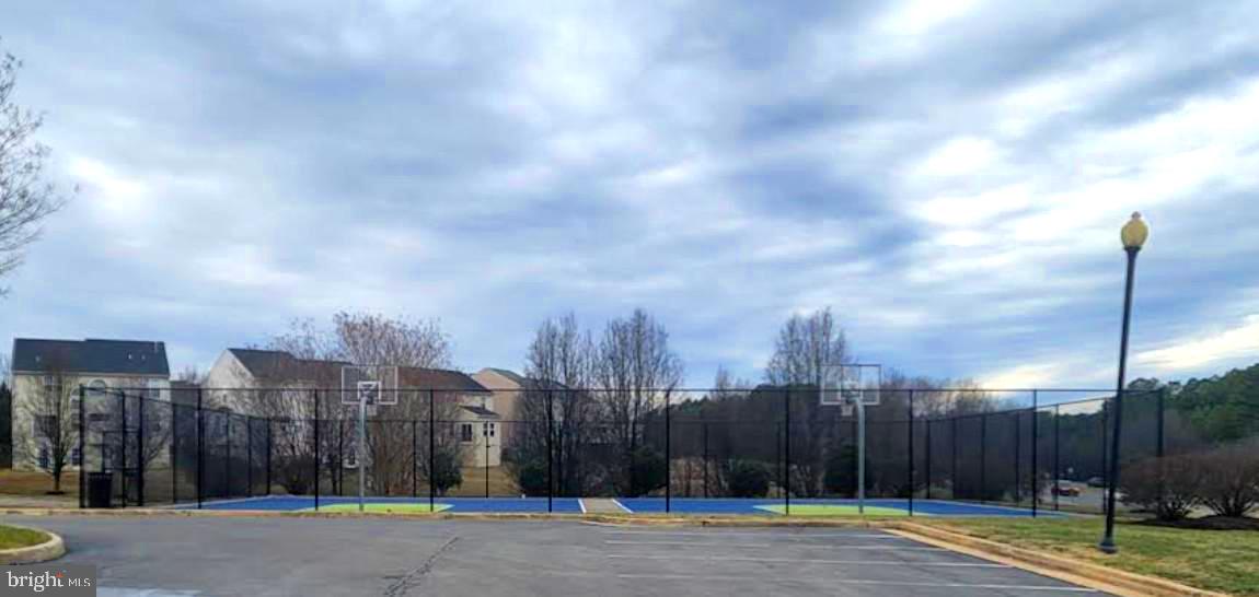 ESTATES AT LEE'S PARKE - Residential