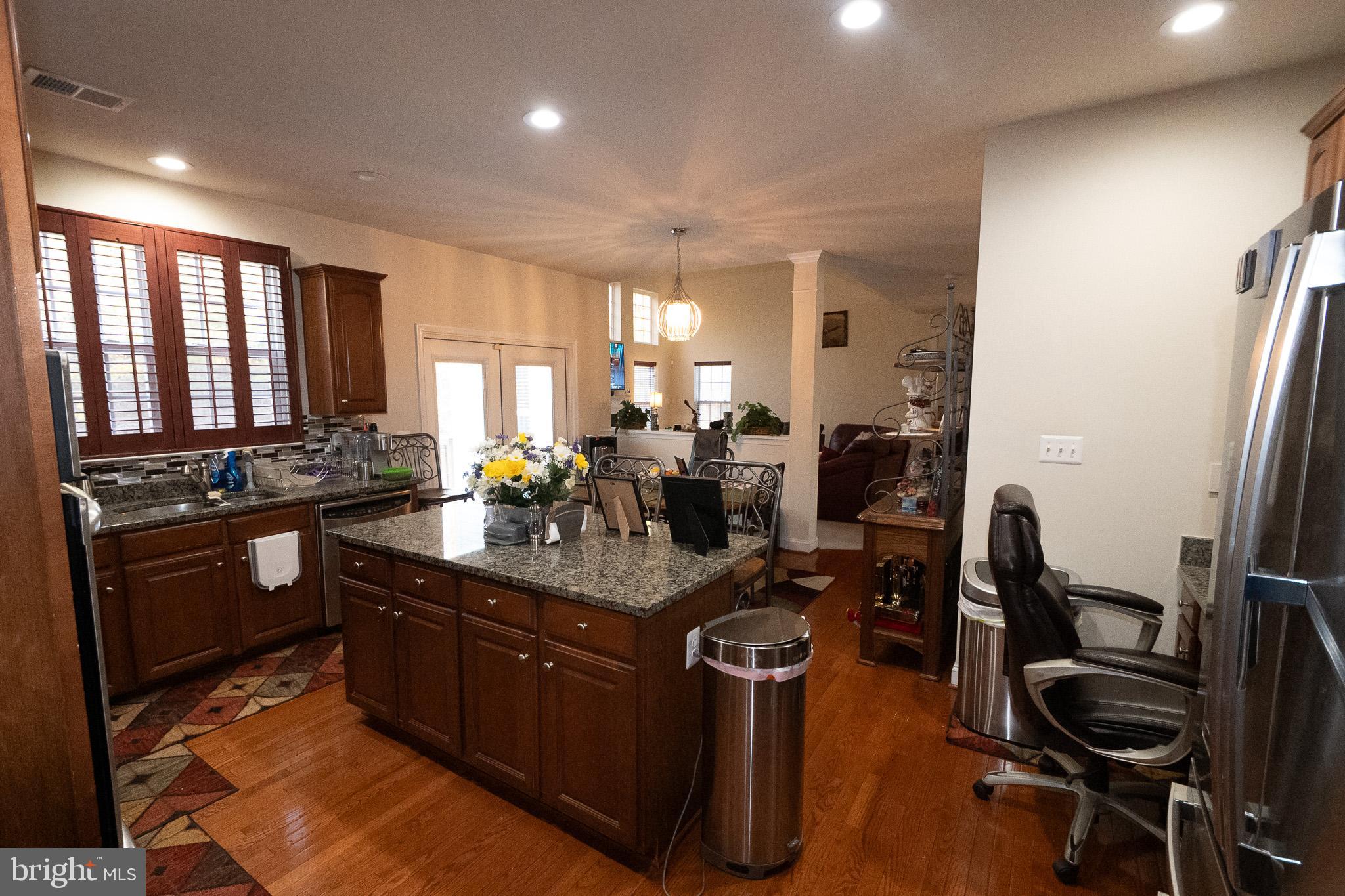 ESTATES AT LEE'S PARKE - Residential