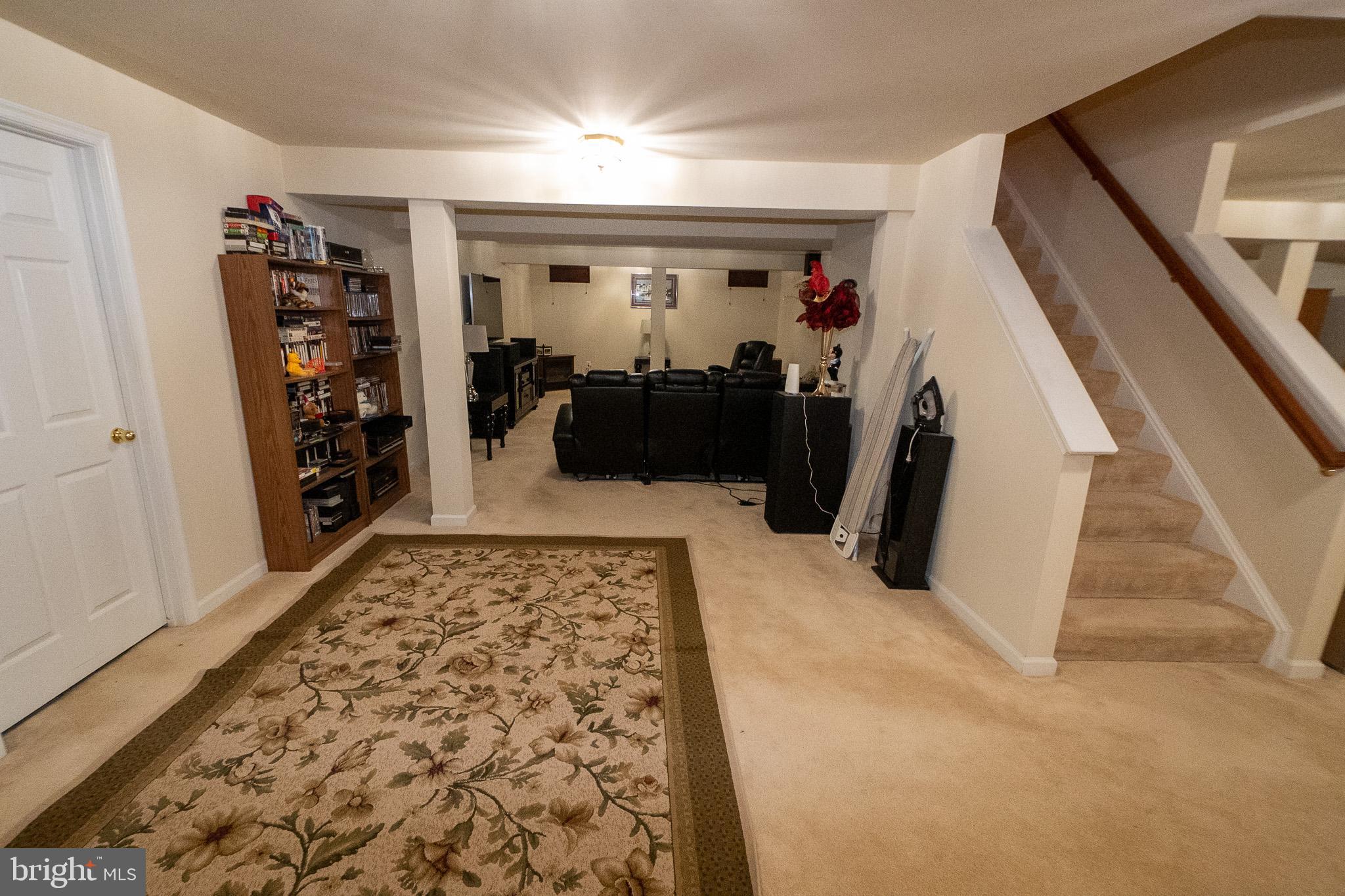 ESTATES AT LEE'S PARKE - Residential