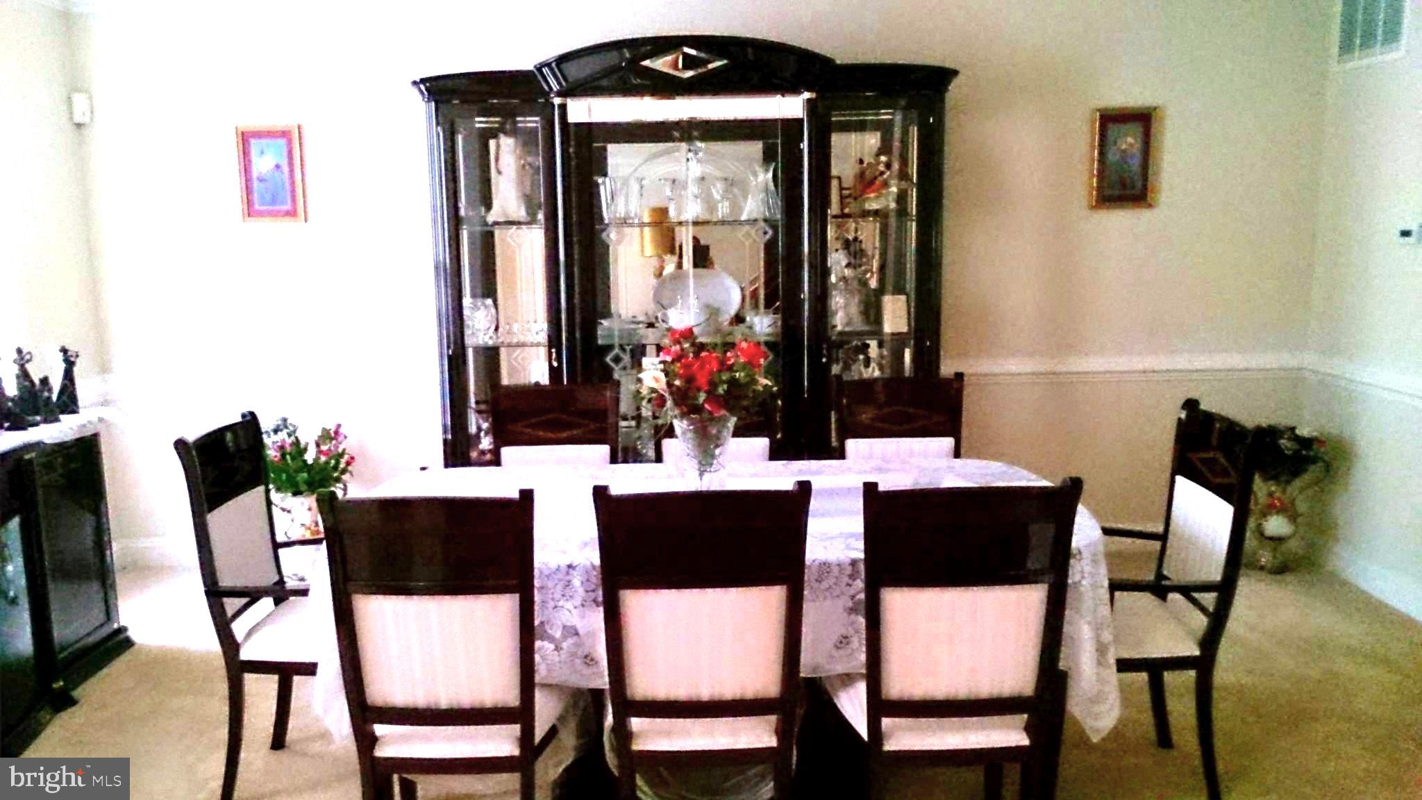 ESTATES AT LEE'S PARKE - Residential