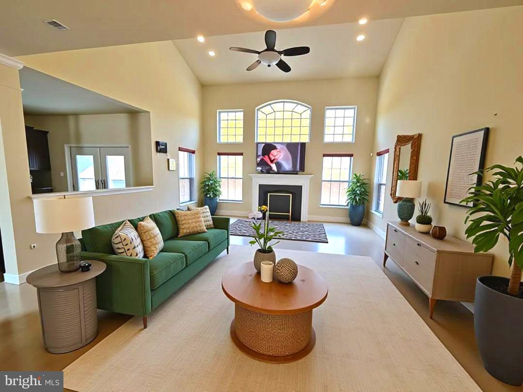 ESTATES AT LEE'S PARKE - Residential