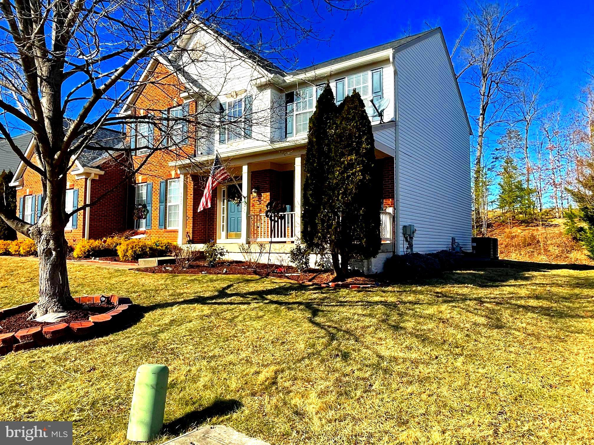 ESTATES AT LEE'S PARKE - Residential