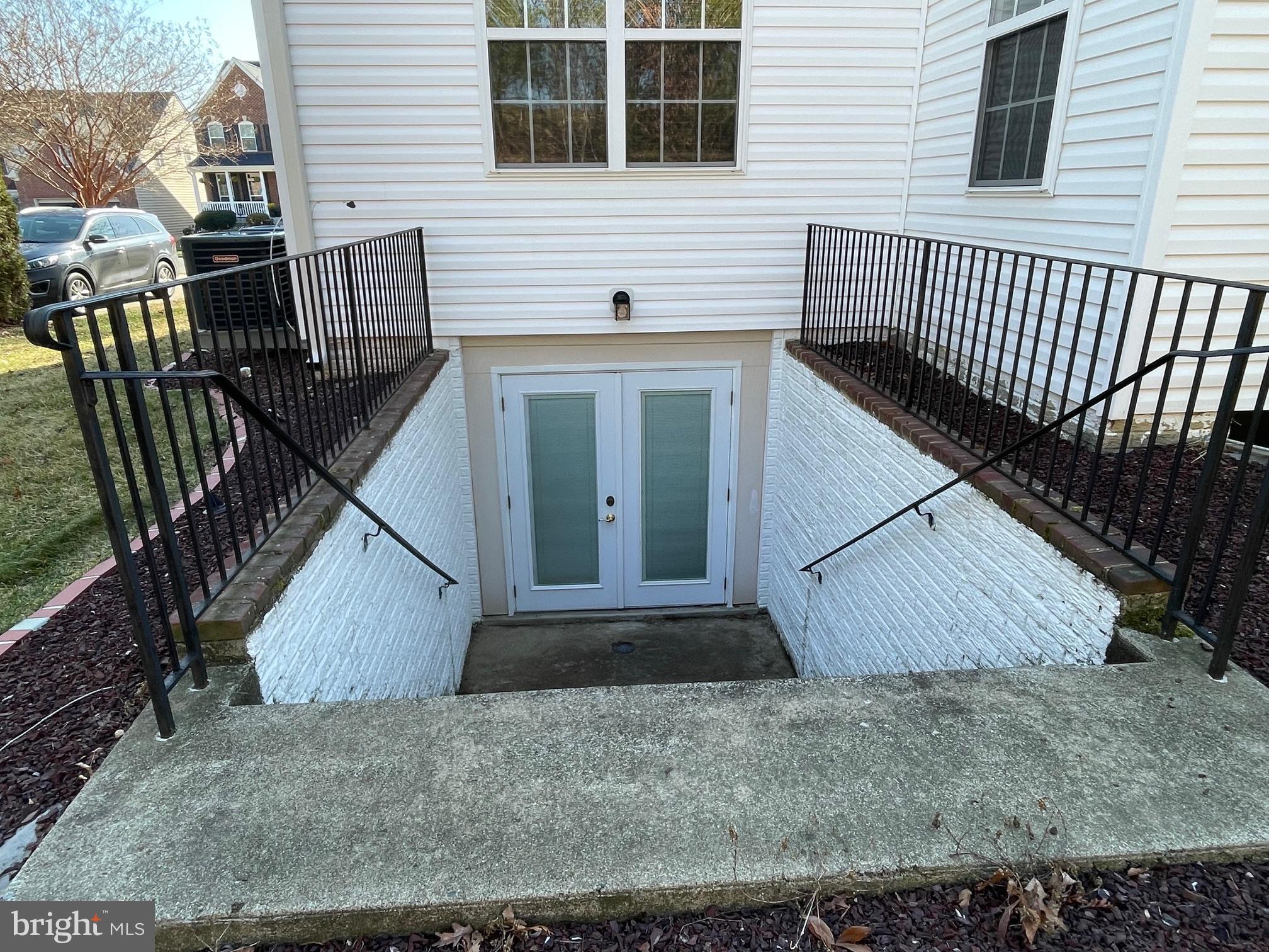 ESTATES AT LEE'S PARKE - Residential